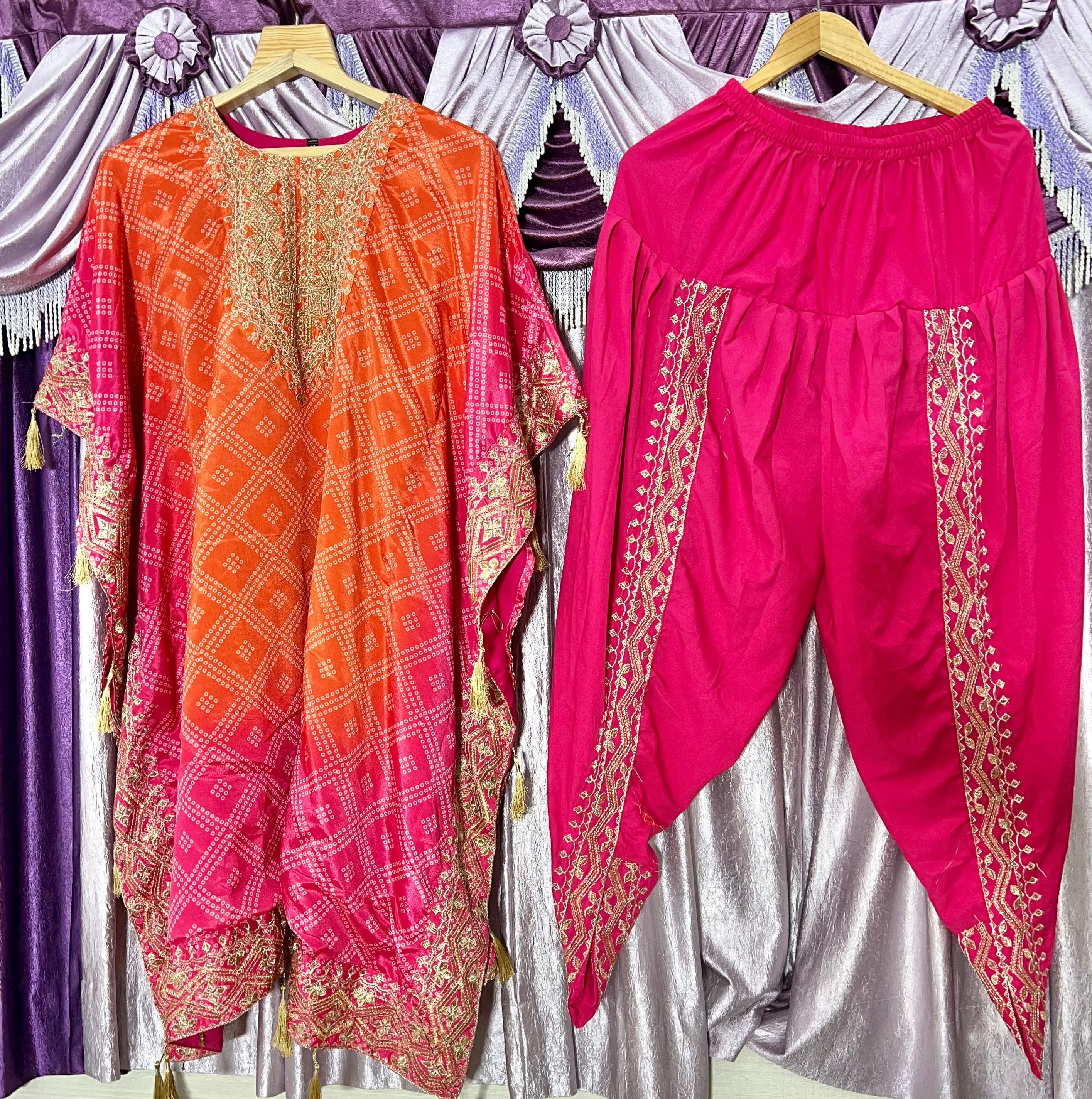 डिजिटल प्रिंट के साथ पार्टी वियर सुंदर टॉप-बॉटम