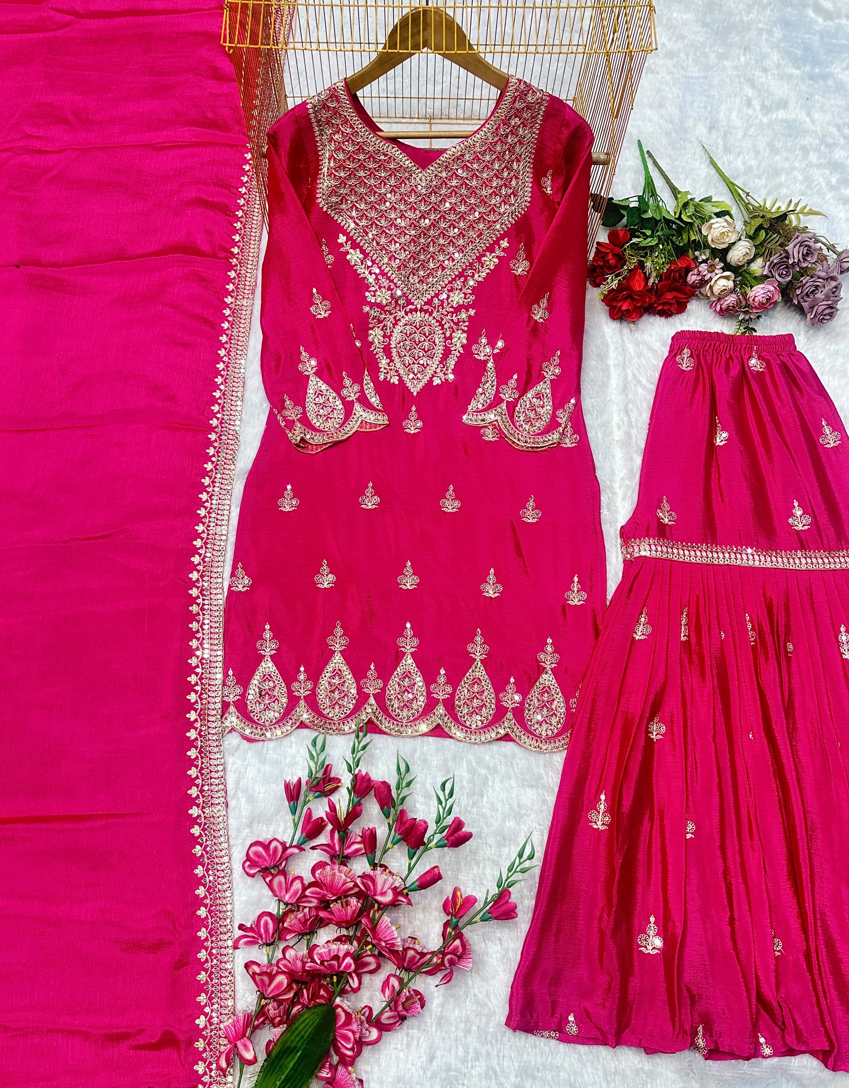 पार्टी वियर लुक खूबसूरत टॉप बॉटम और दुपट्टा