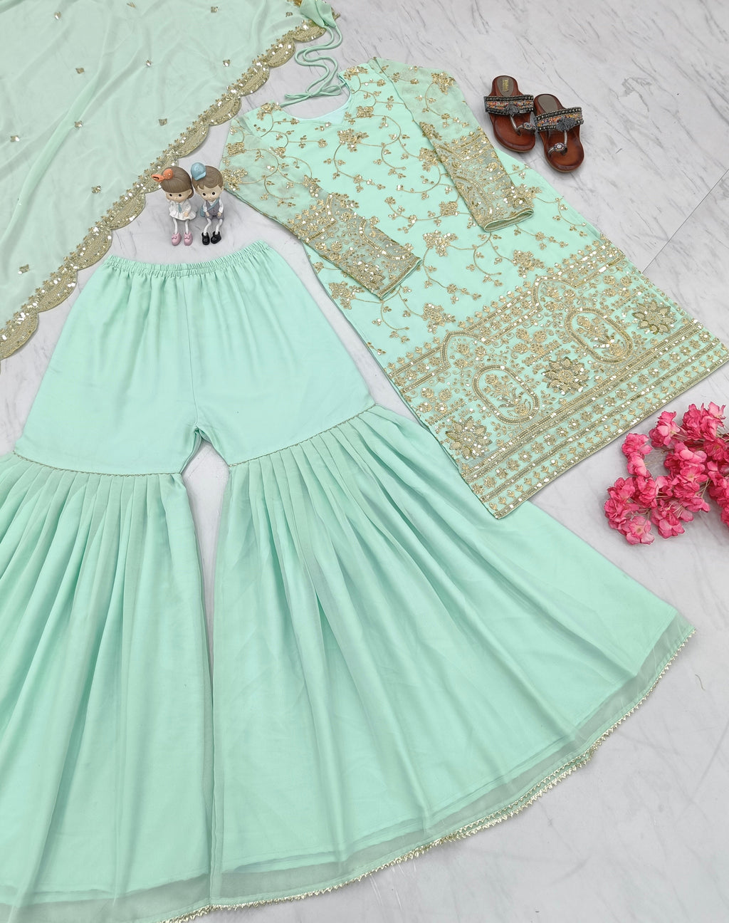 डिज़ाइनर पार्टी वियर लुक टॉप प्लाज़ो और दुपट्टा सेट