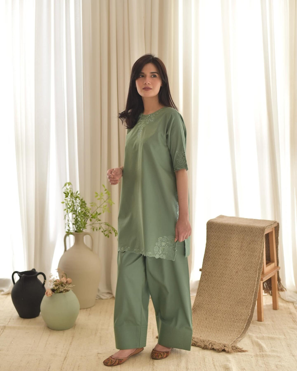 डिज़ाइनर पार्टी वियर टॉप बॉटम और दुपट्टा