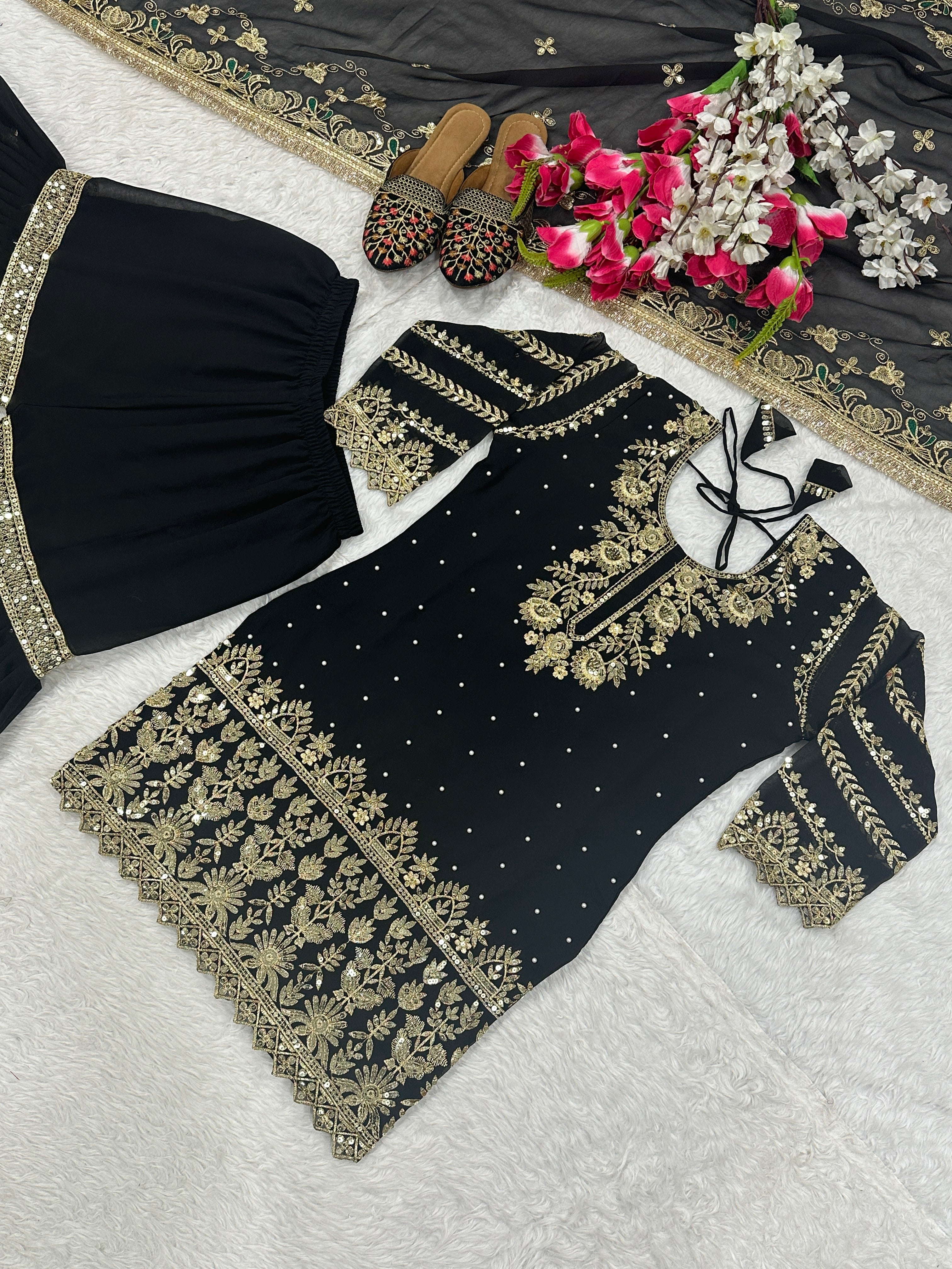 डिज़ाइनर पार्टी वियर लुक टॉप, शरारा प्लाज़ो और दुपट्टा