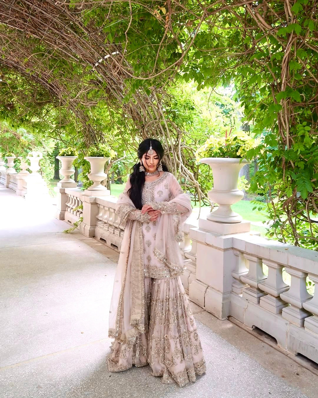 डिज़ाइनर पार्टी वियर लुक प्योर हैवी फॉक्स जॉर्जेट टॉप प्लाज़ो और दुपट्टा सेट