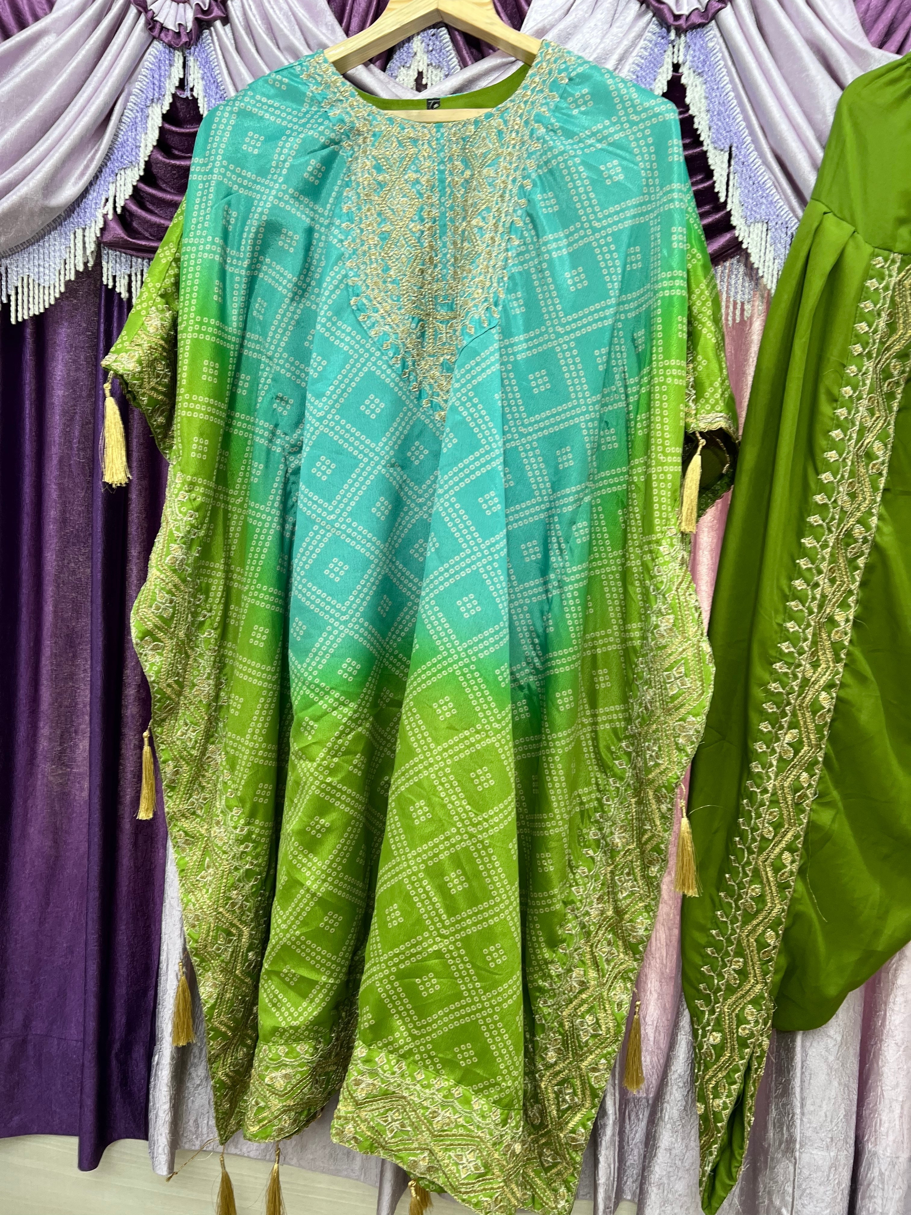 डिजिटल प्रिंट के साथ पार्टी वियर सुंदर टॉप-बॉटम