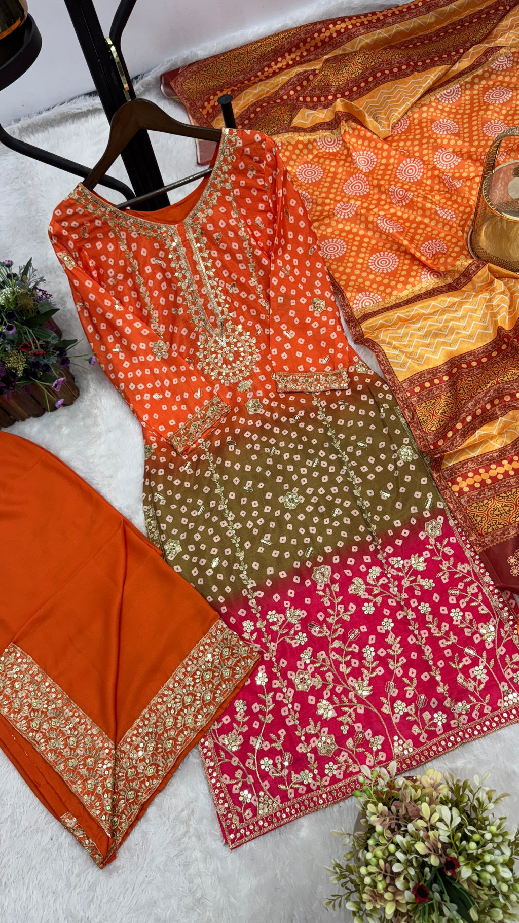 डिज़ाइनर पार्टी वियर लुक टॉप-बॉटम और दुपट्टा