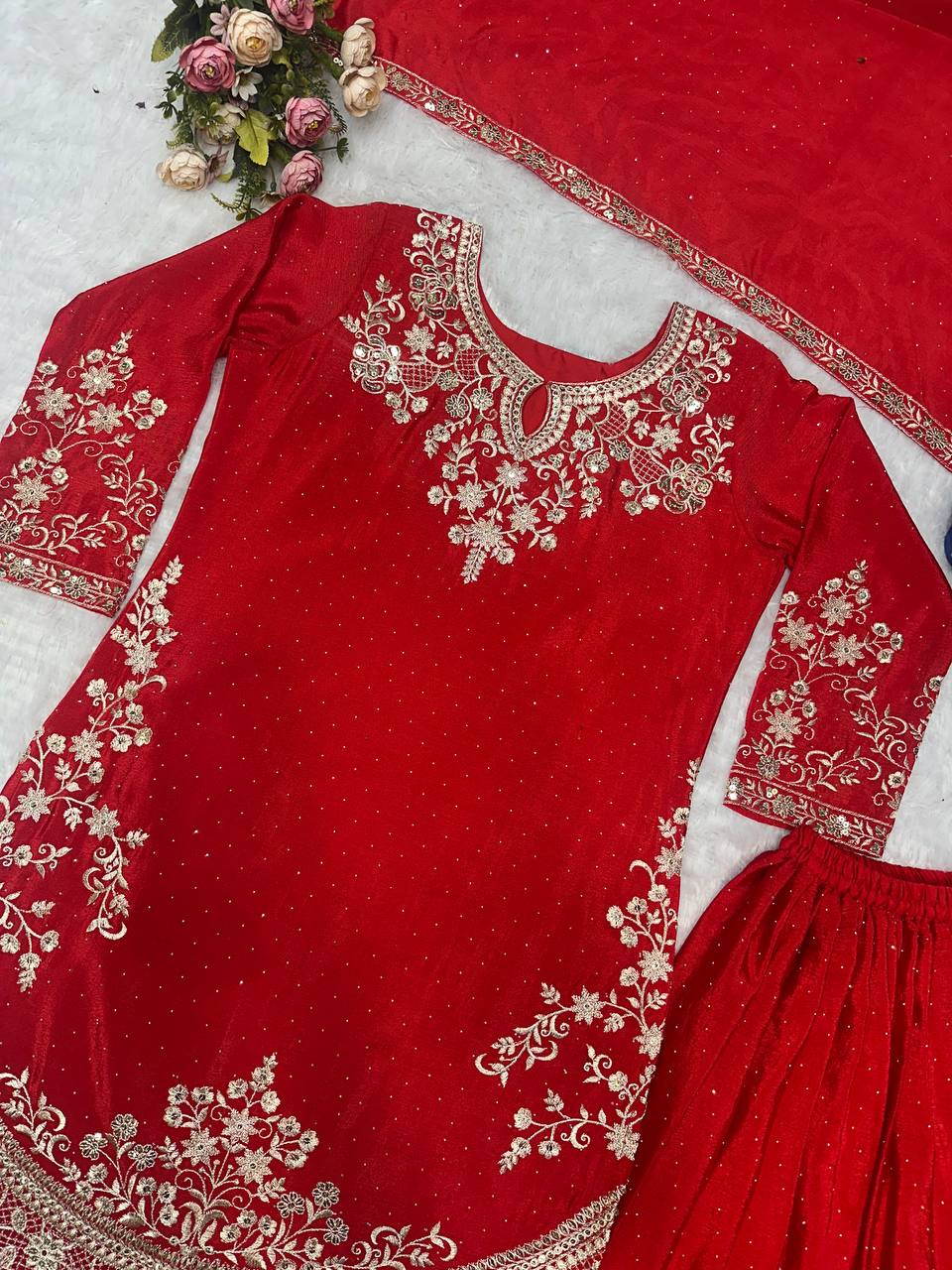 डिज़ाइनर पार्टी वियर लुक टॉप बॉटम और प्लाज़ा