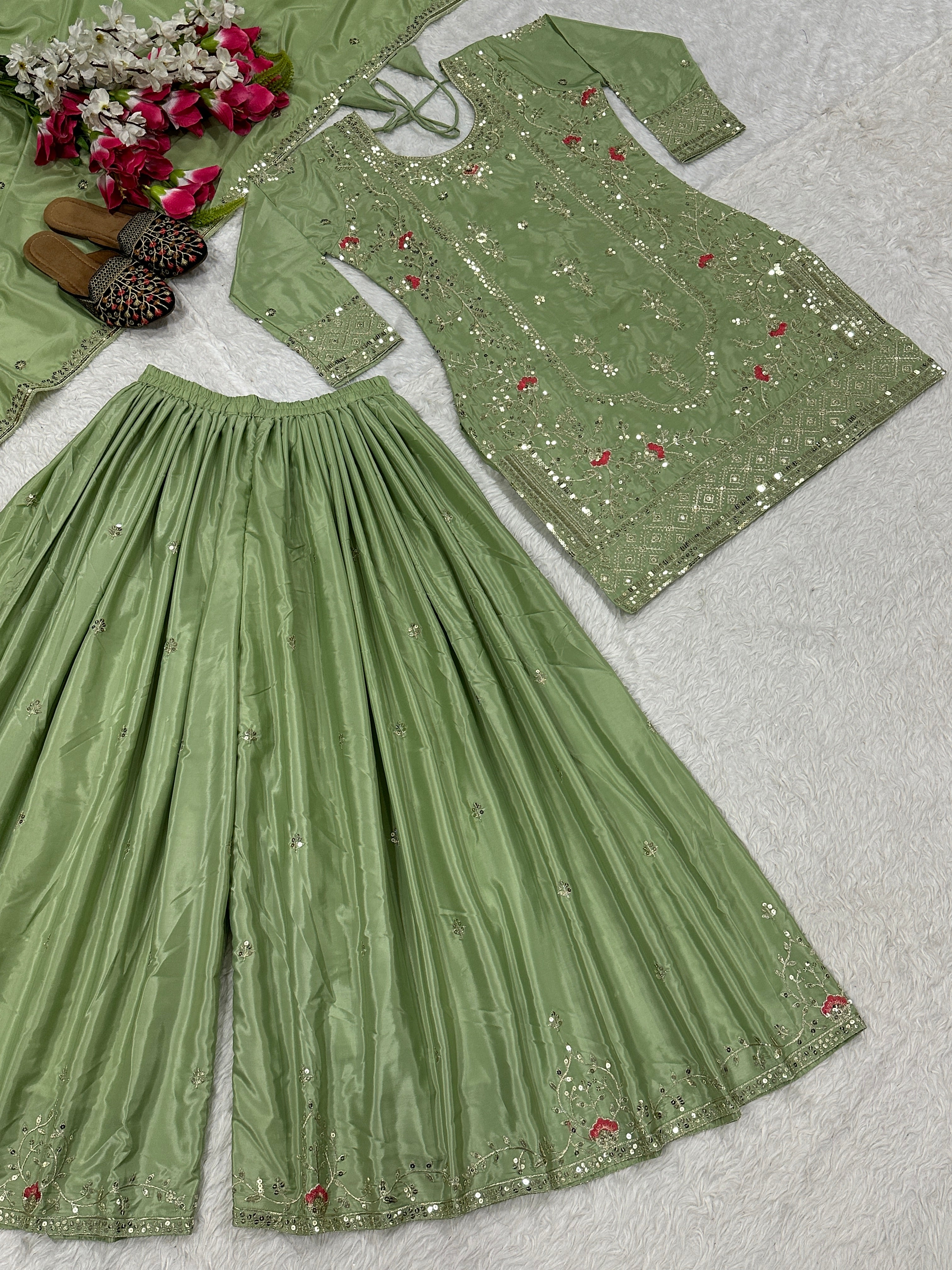 डिज़ाइनर पार्टी वियर लुक टॉप, शरारा प्लाज़ो और दुपट्टा