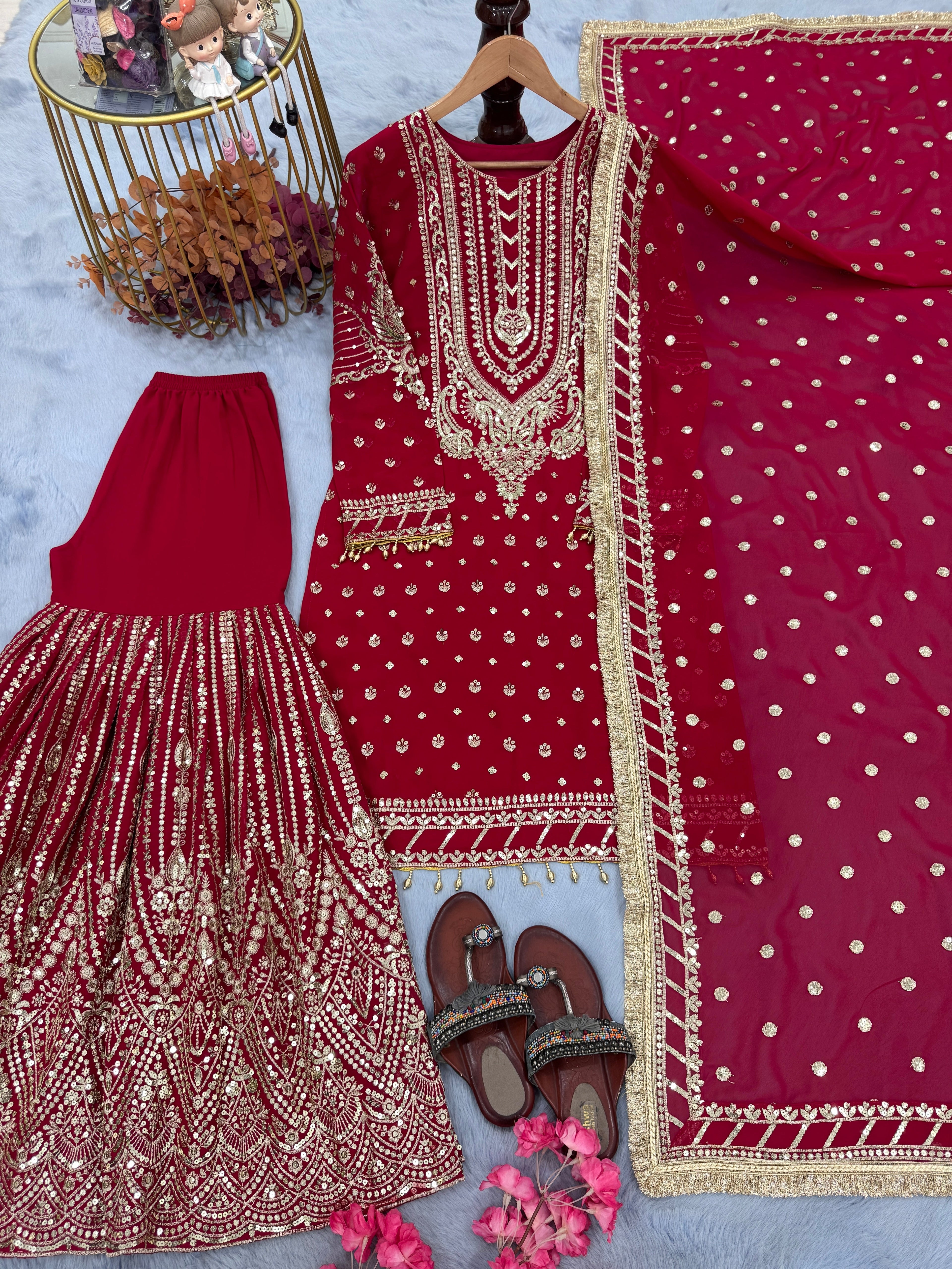 डिज़ाइनर पार्टी वियर लुक हैवी फॉक्स जॉर्जेट टॉप प्लाज़ो और दुपट्टा सेट