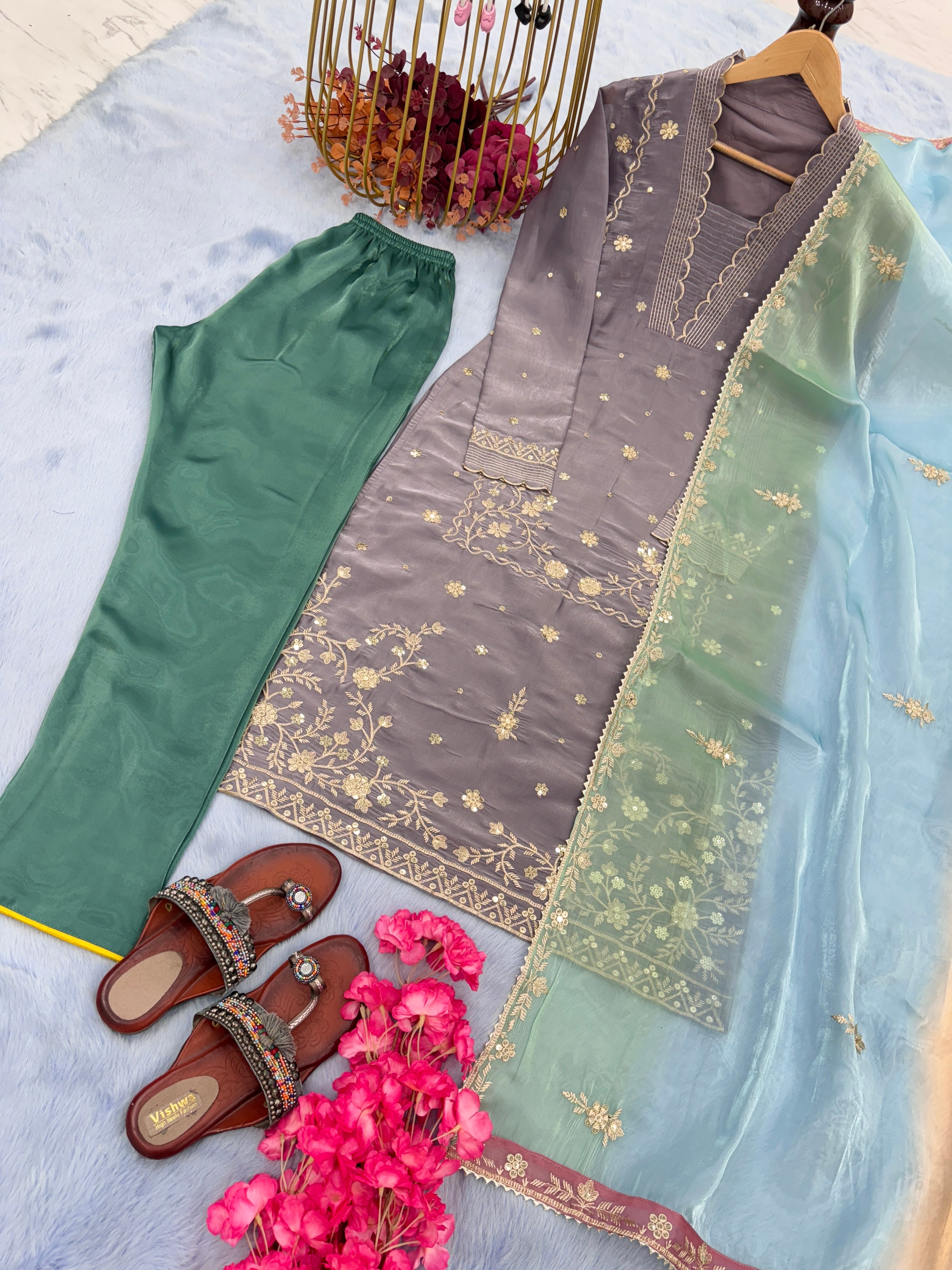 डिज़ाइनर पार्टी वियर लुक टॉप बॉटम और दुपट्टा