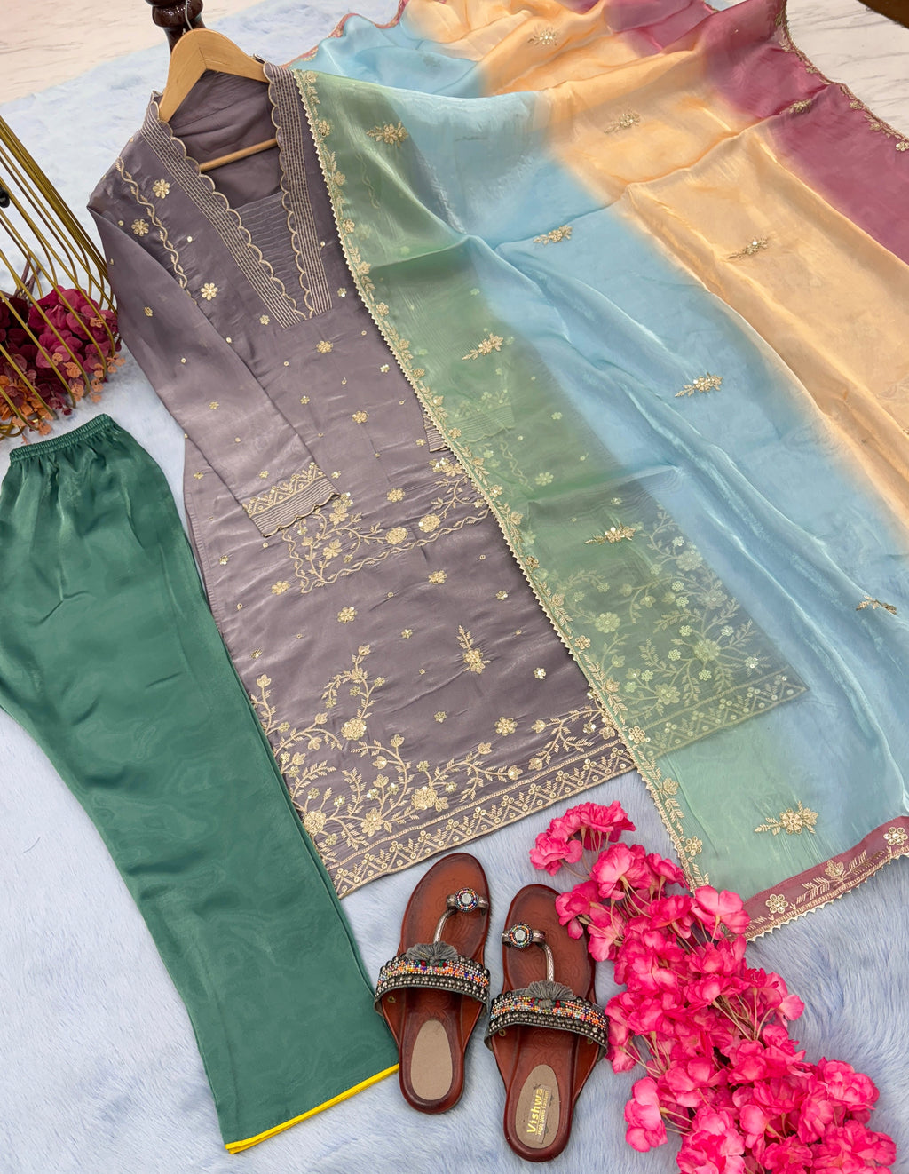 डिज़ाइनर पार्टी वियर लुक टॉप बॉटम और दुपट्टा