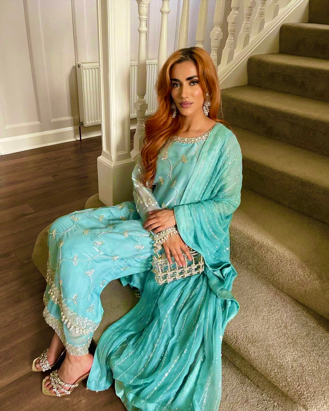 फैंसी टॉप-प्लाज़ो दुपट्टे के साथ खूबसूरत कढ़ाई और सेक्विन वर्क