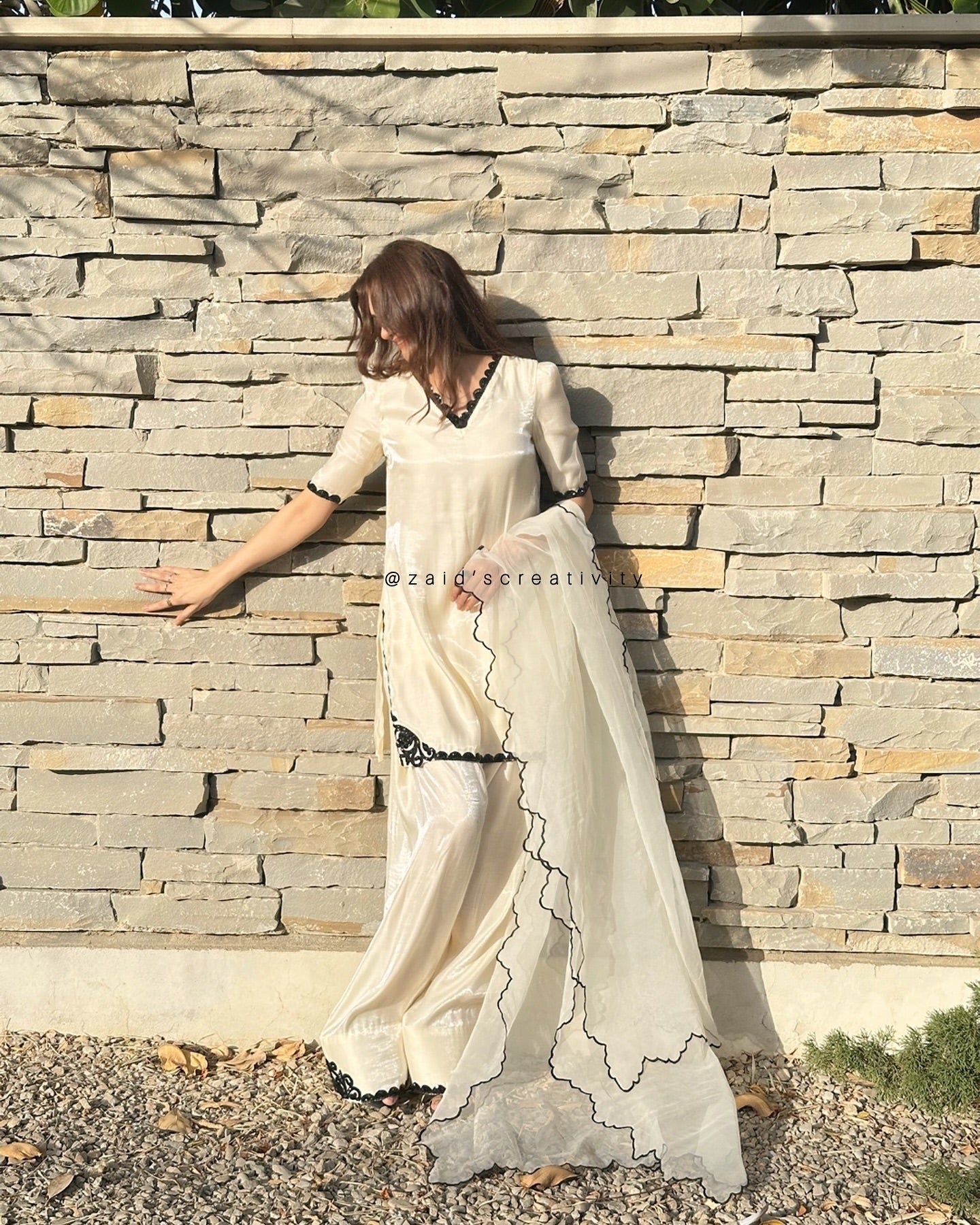 पार्टी वियर डिज़ाइनर टॉप और बॉटम फैंसी दुपट्टे के साथ