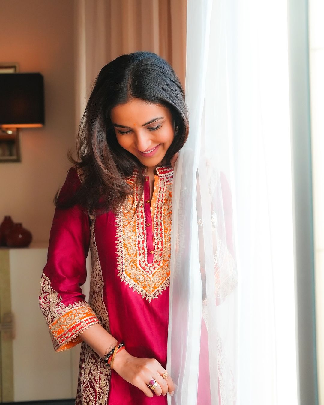 पार्टी वियर खूबसूरत टॉप प्लाज़ो और दुपट्टा चाइनीज़ स्टिच वर्क के साथ