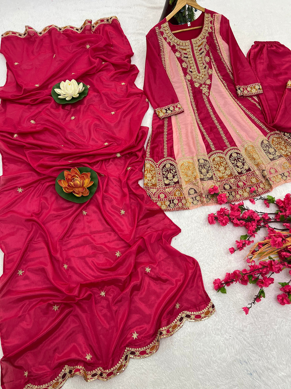 पार्टी वियर सुंदर टॉप-बॉटम और दुपट्टा मल्टी नीडल कढ़ाई वर्क के साथ