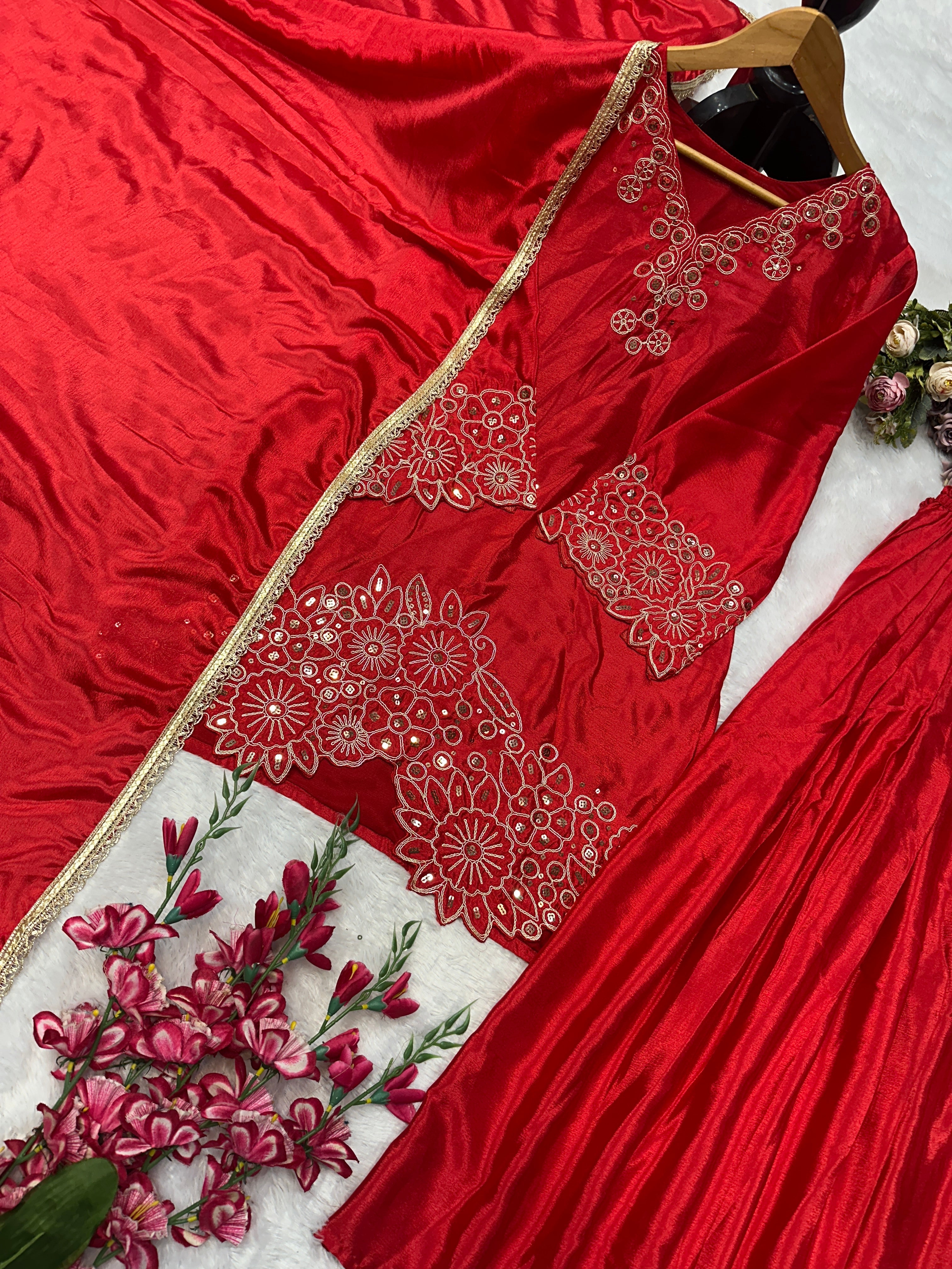 पार्टी वियर डिज़ाइनर टॉप-बॉटम और खूबसूरत दुपट्टा