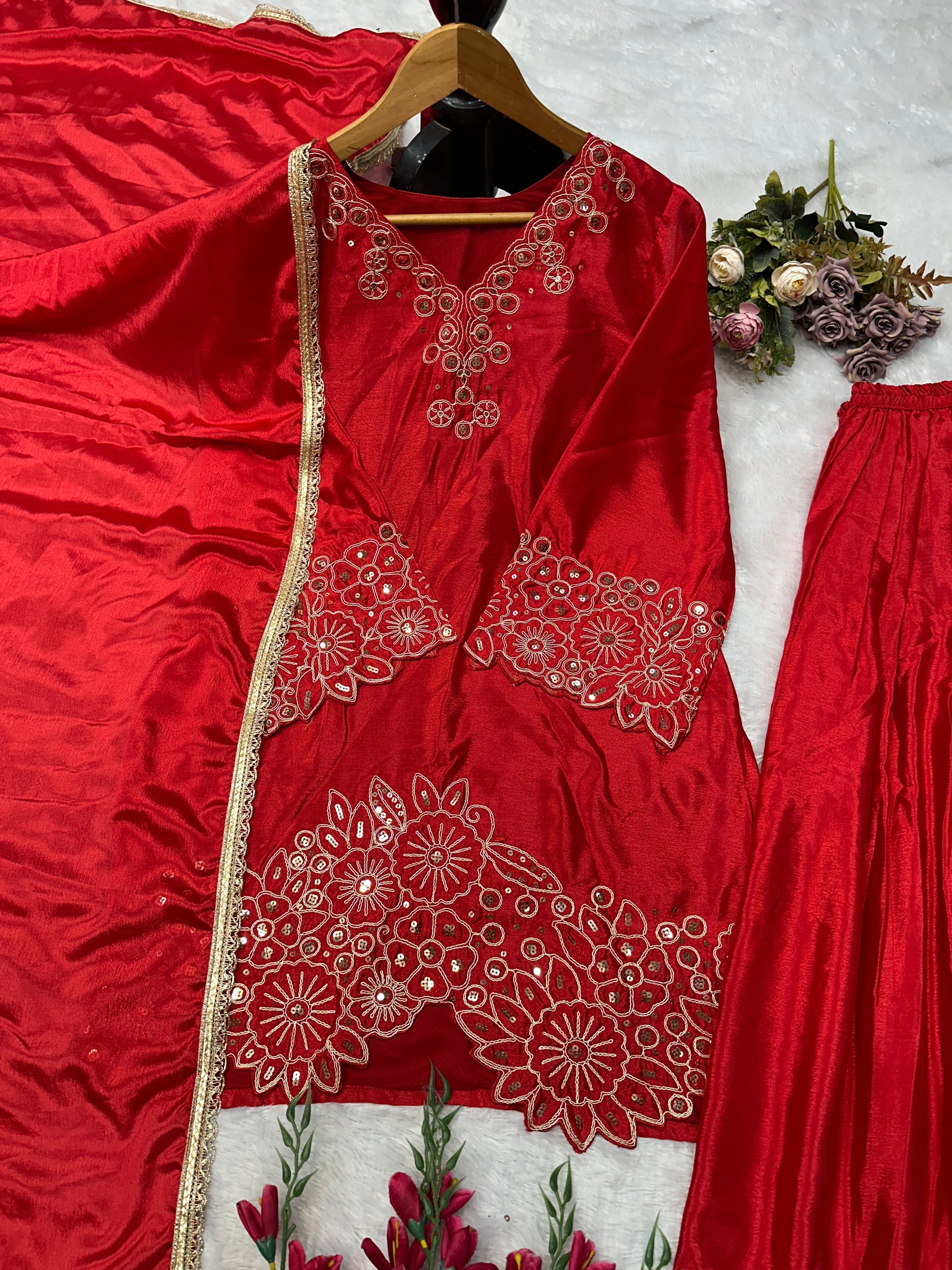 पार्टी वियर डिज़ाइनर टॉप-बॉटम और खूबसूरत दुपट्टा