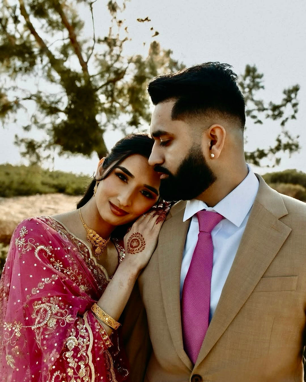 डिज़ाइनर पार्टी वियर लुक टॉप-प्लाज़ो और दुपट्टा कढ़ाई वर्क के साथ