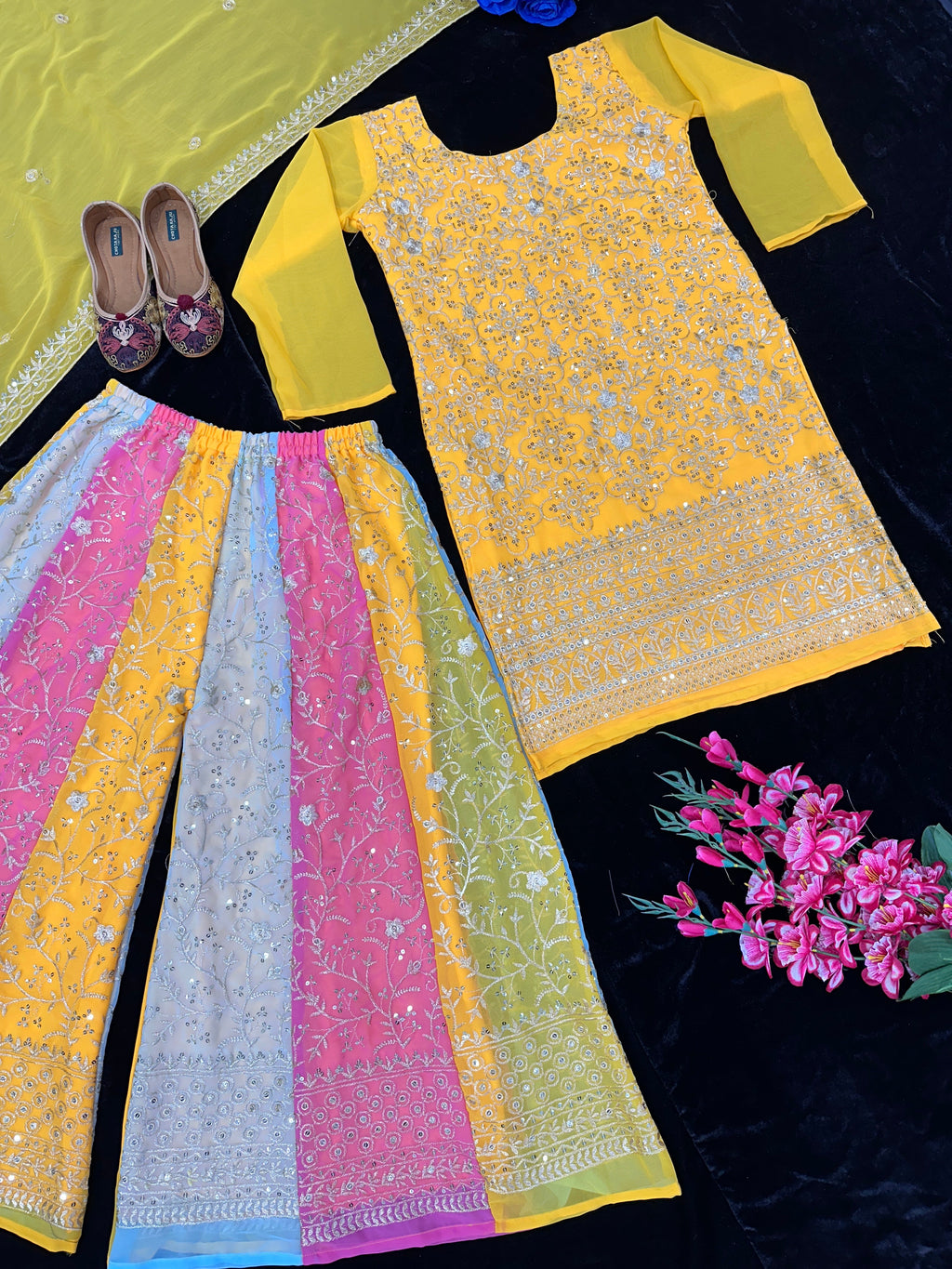 डिज़ाइनर पार्टी वियर टॉप शरारा और खूबसूरत दुपट्टा