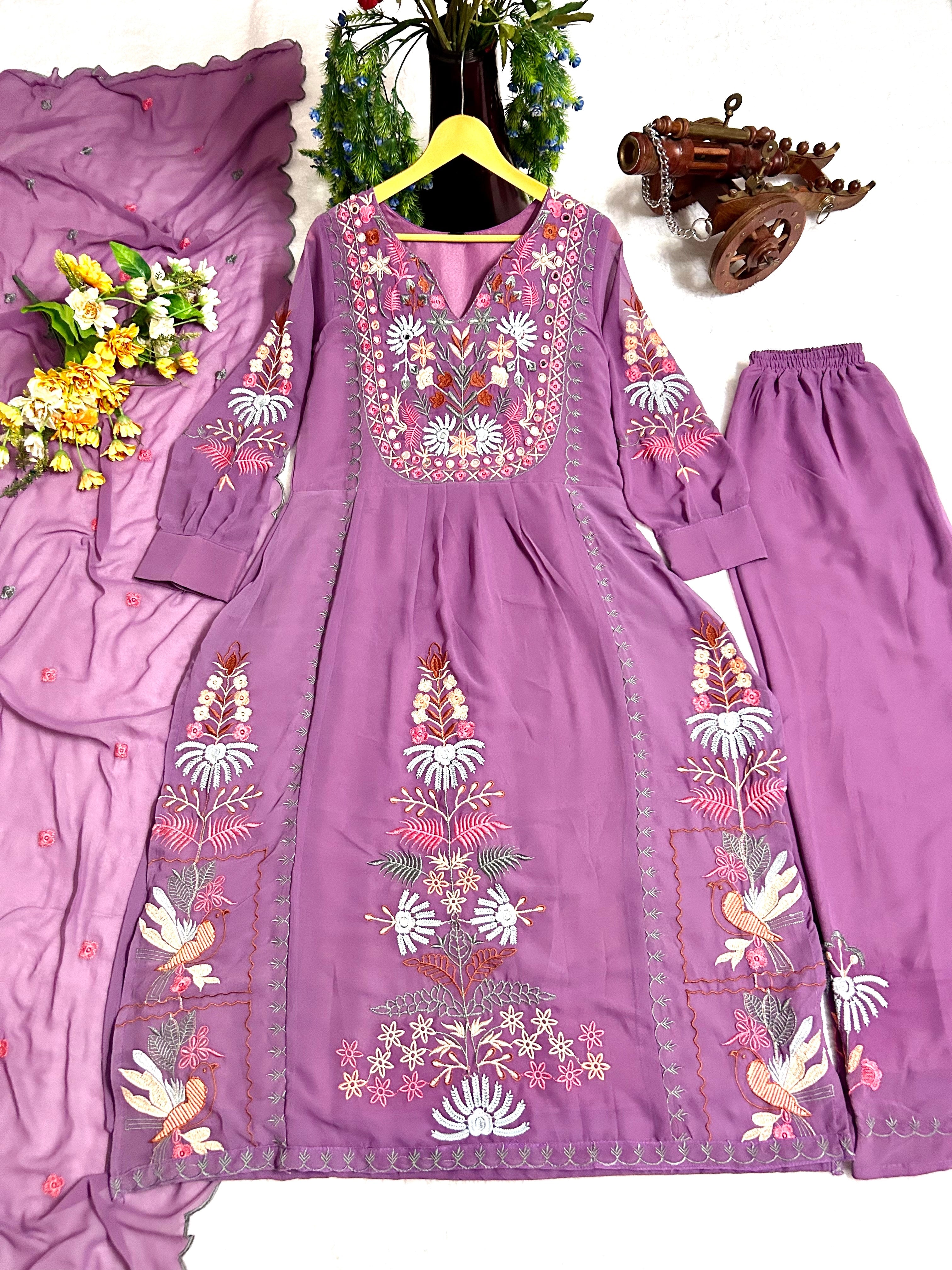 पार्टी में पहनने के लिए सुंदर टॉप और बॉटम दुपट्टे के साथ