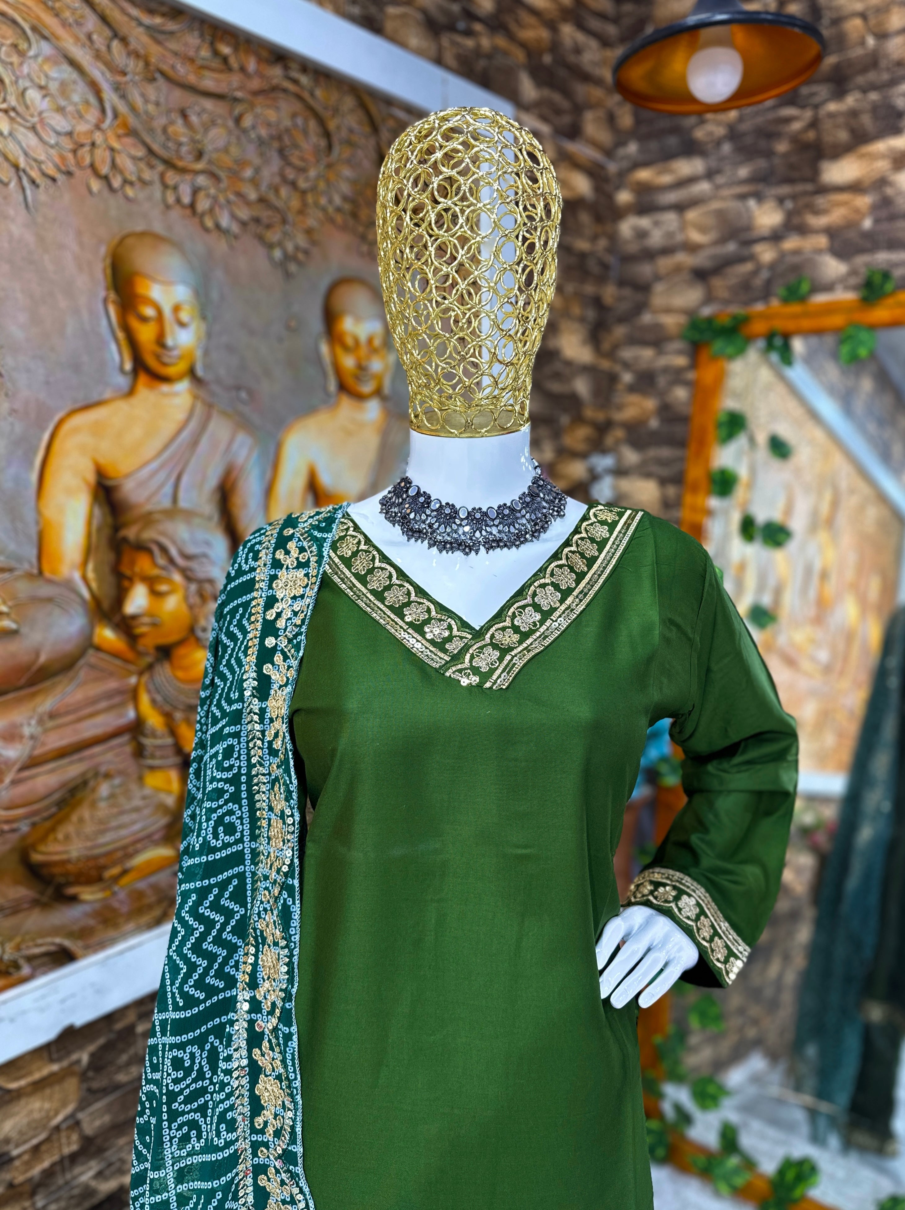 डिज़ाइनर पार्टी वियर लुक टॉप पेंट और दुपट्टा