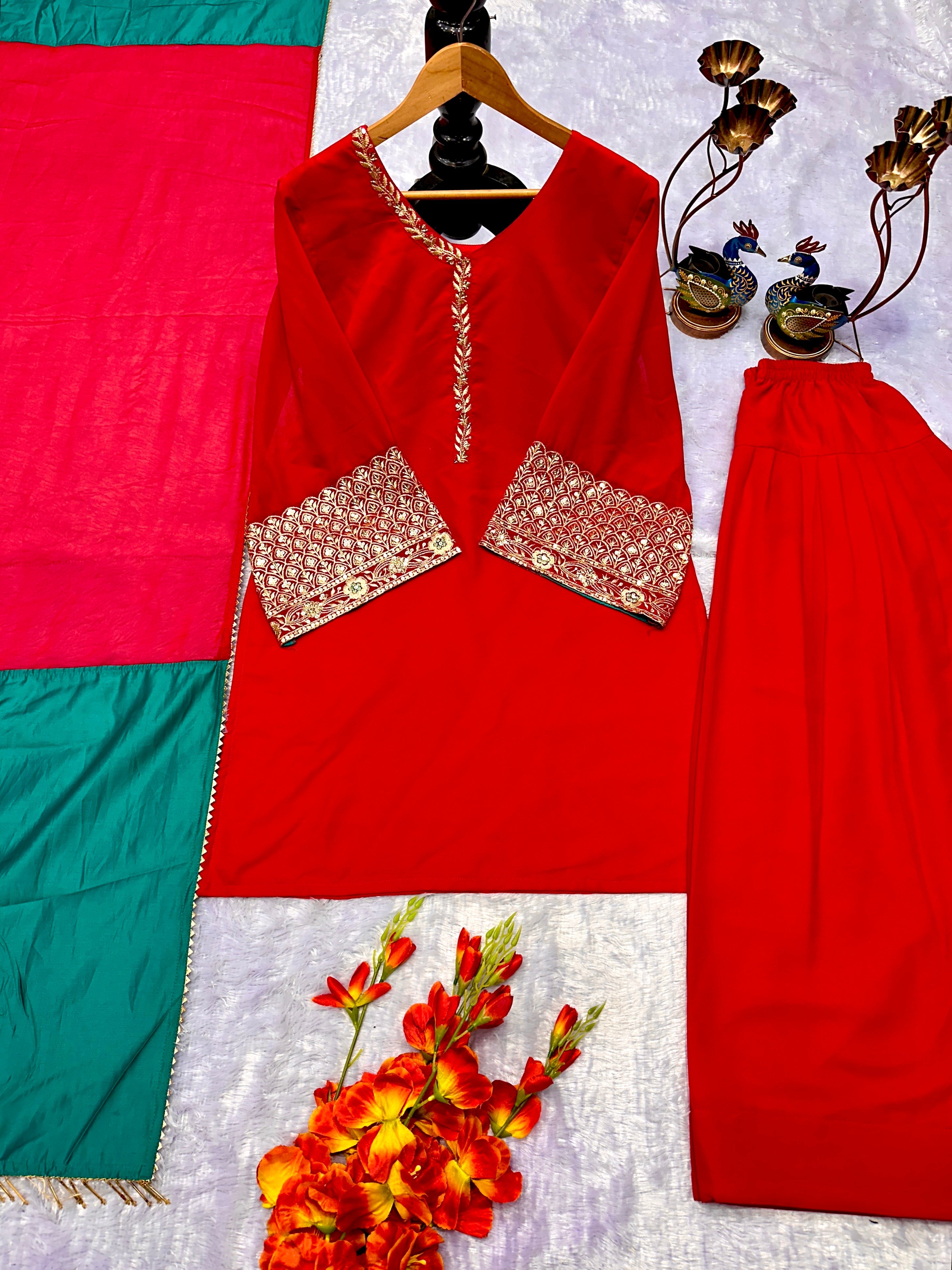 पार्टी वियर खूबसूरत टॉप-बॉटम और डिज़ाइनर दुपट्टा