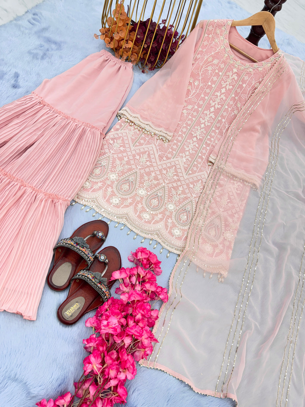 डिज़ाइनर पार्टी वियर लुक टॉप प्लाज़ो और खूबसूरत दुपट्टा