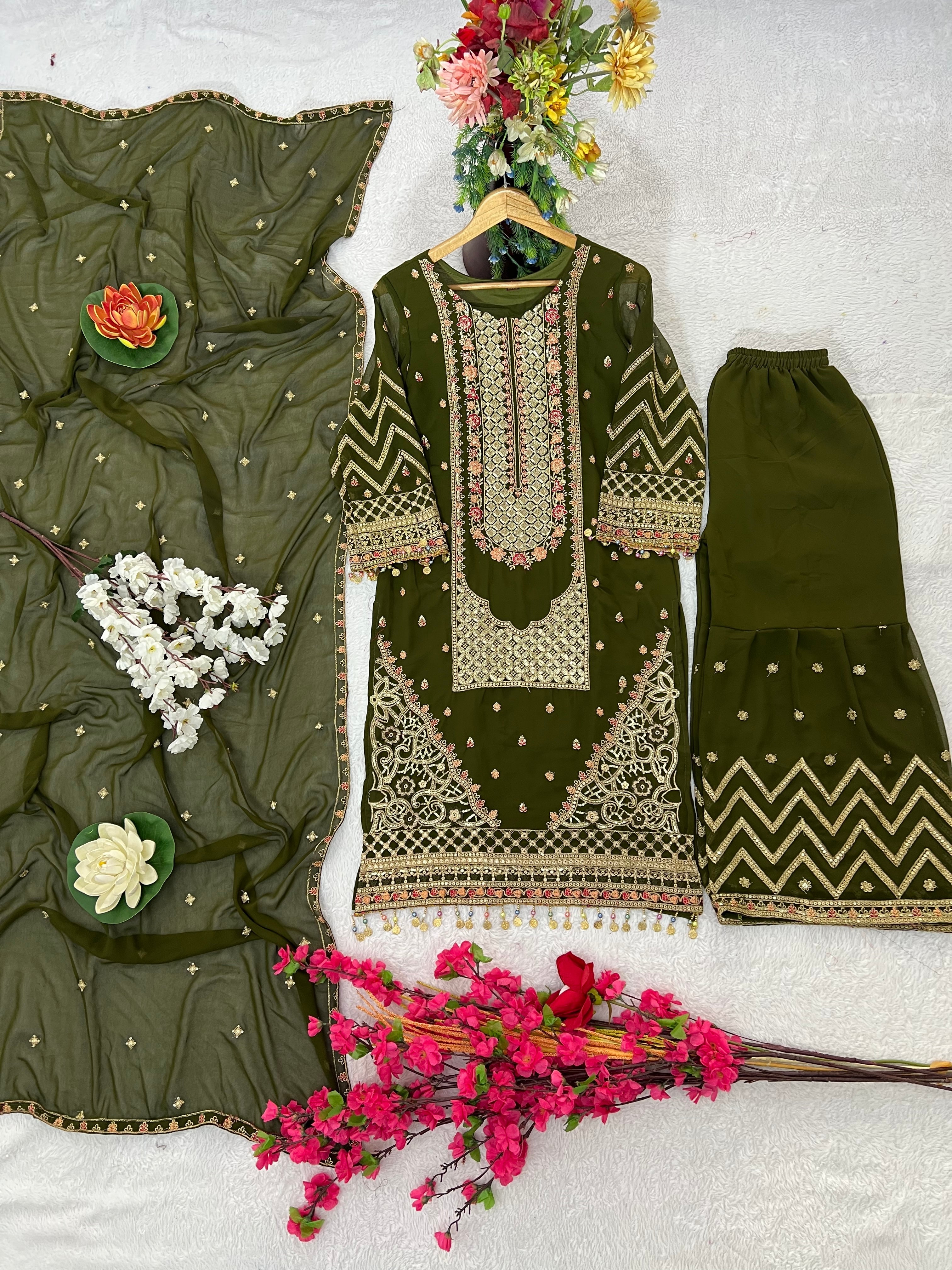 डिज़ाइनर पार्टी वियर टॉप-बॉटम और खूबसूरत दुपट्टा