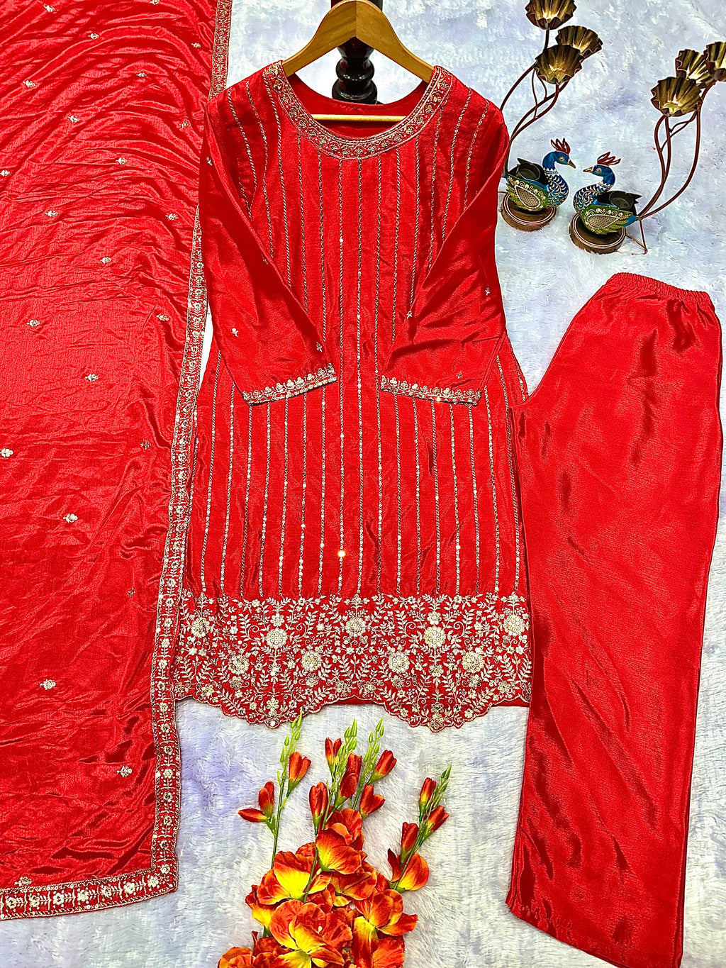 पार्टी वियर डिज़ाइनर टॉप-बॉटम और दुपट्टा