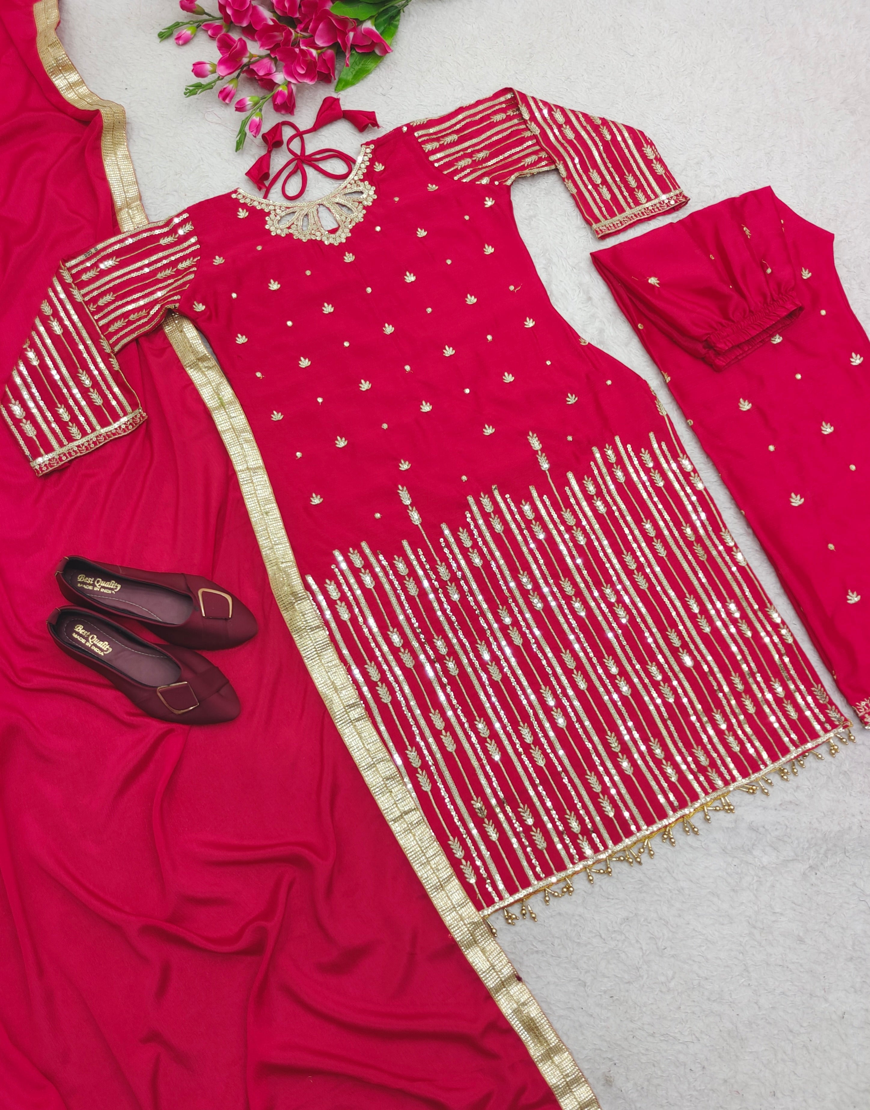 डिज़ाइनर पार्टी वियर टॉप-पेंट दुपट्टे के साथ