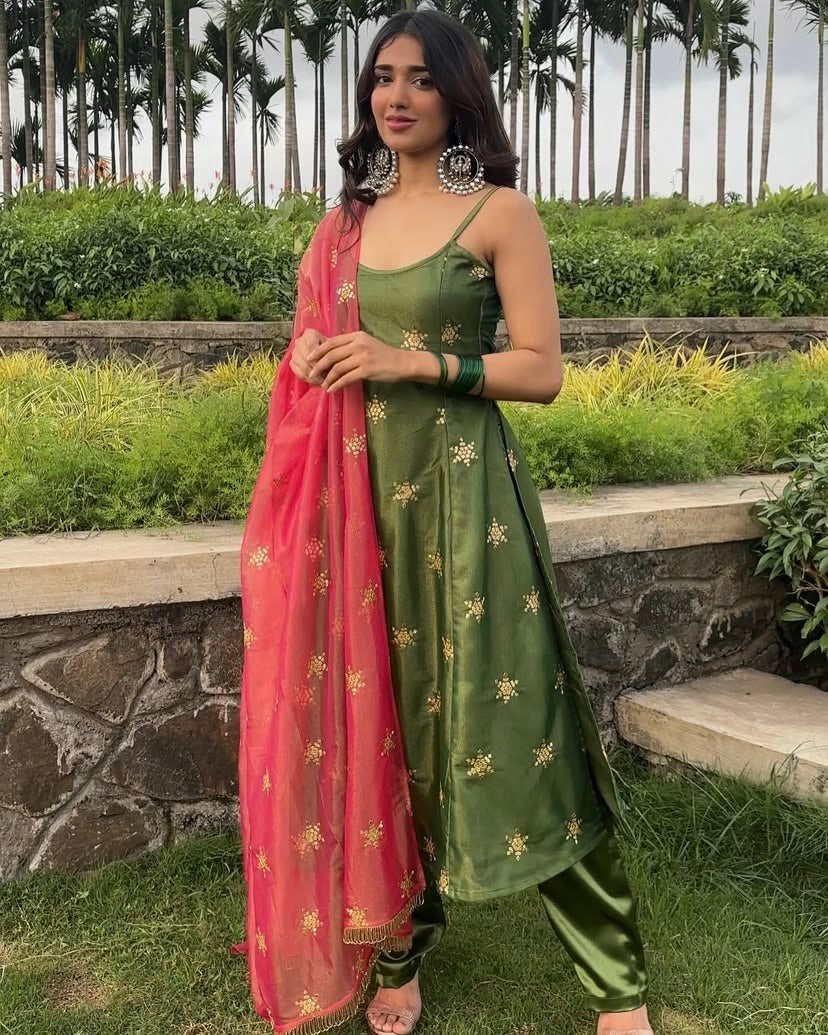 Designer Party Wear Top-Pent And Beautiful Dupatta