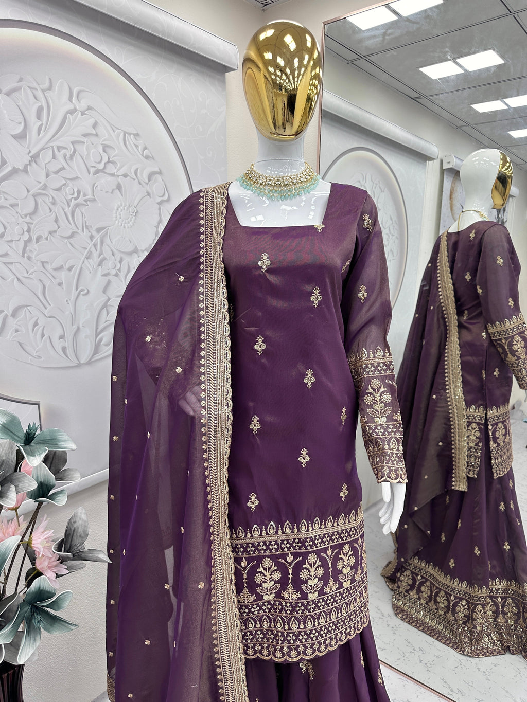 डिज़ाइनर पार्टी वियर टॉप-बॉटम और खूबसूरत दुपट्टा