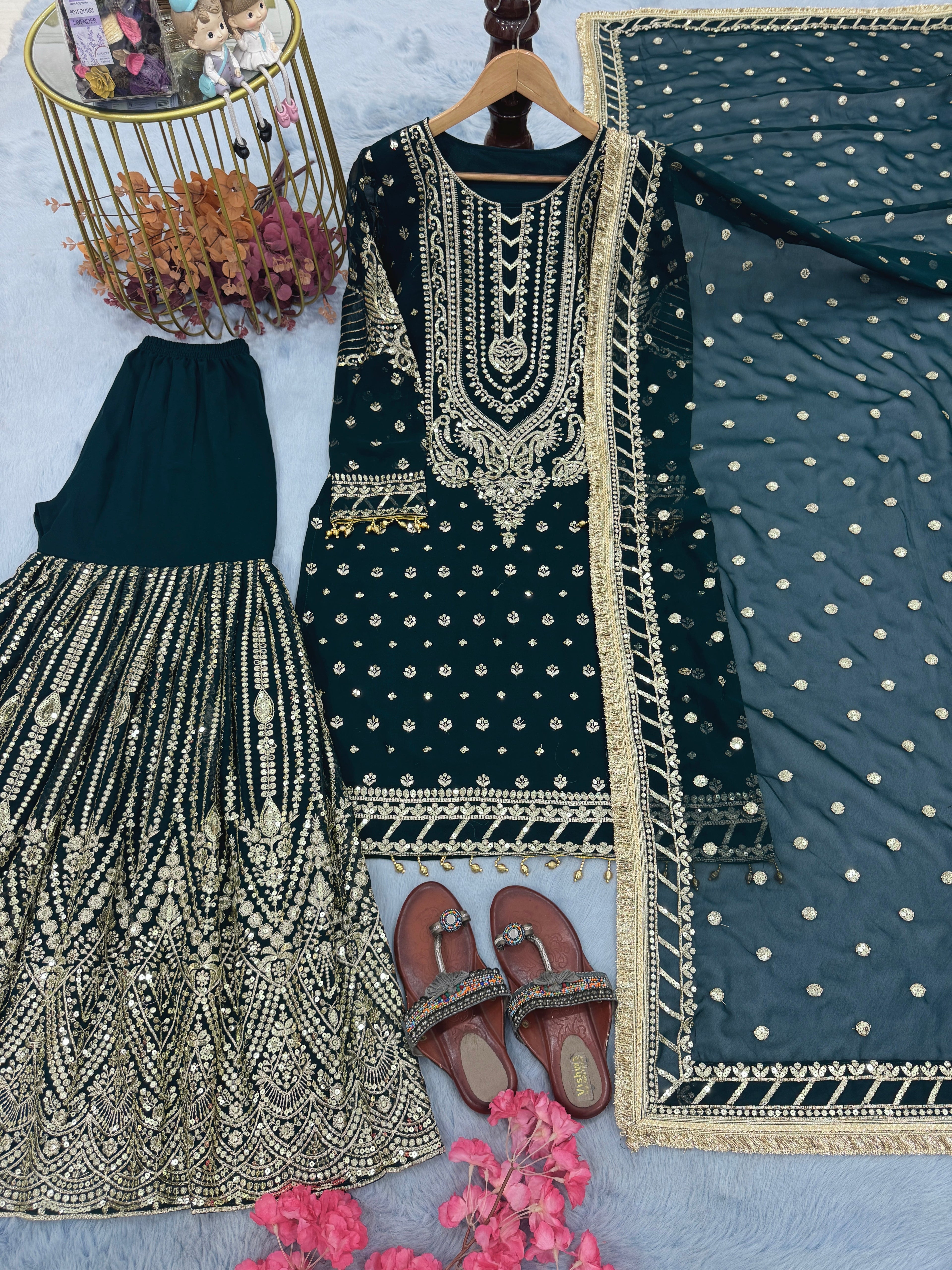 डिज़ाइनर पार्टी वियर लुक हैवी फॉक्स जॉर्जेट टॉप प्लाज़ो और दुपट्टा सेट