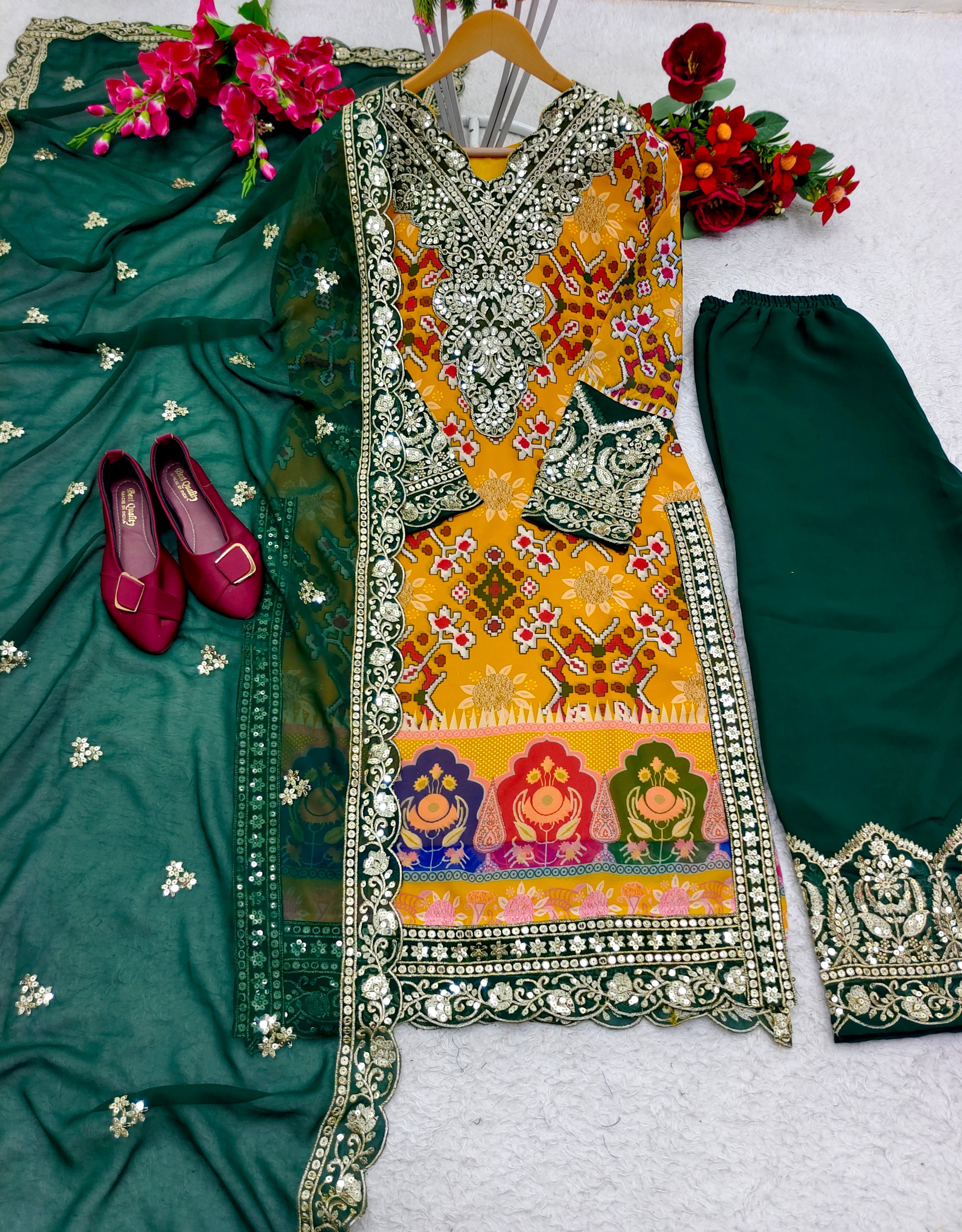 डिज़ाइनर पार्टी वियर लुक टॉप-सररा खूबसूरत दुपट्टे के साथ