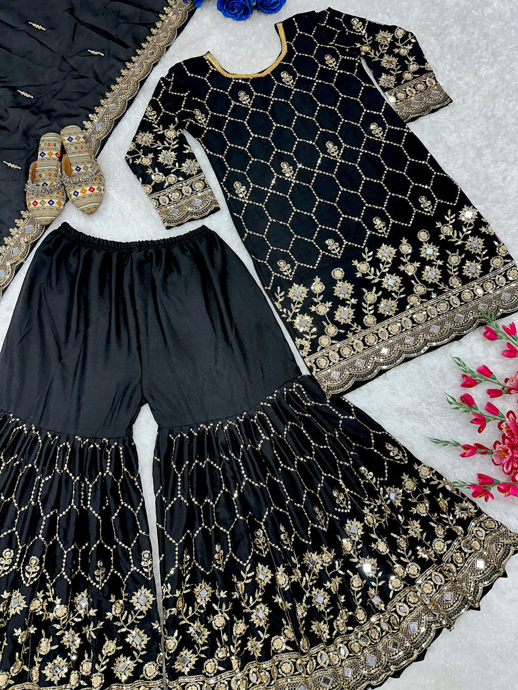 डिज़ाइनर पार्टी वियर टॉप प्लाज़ो और दुपट्टा असली मिरर वर्क के साथ