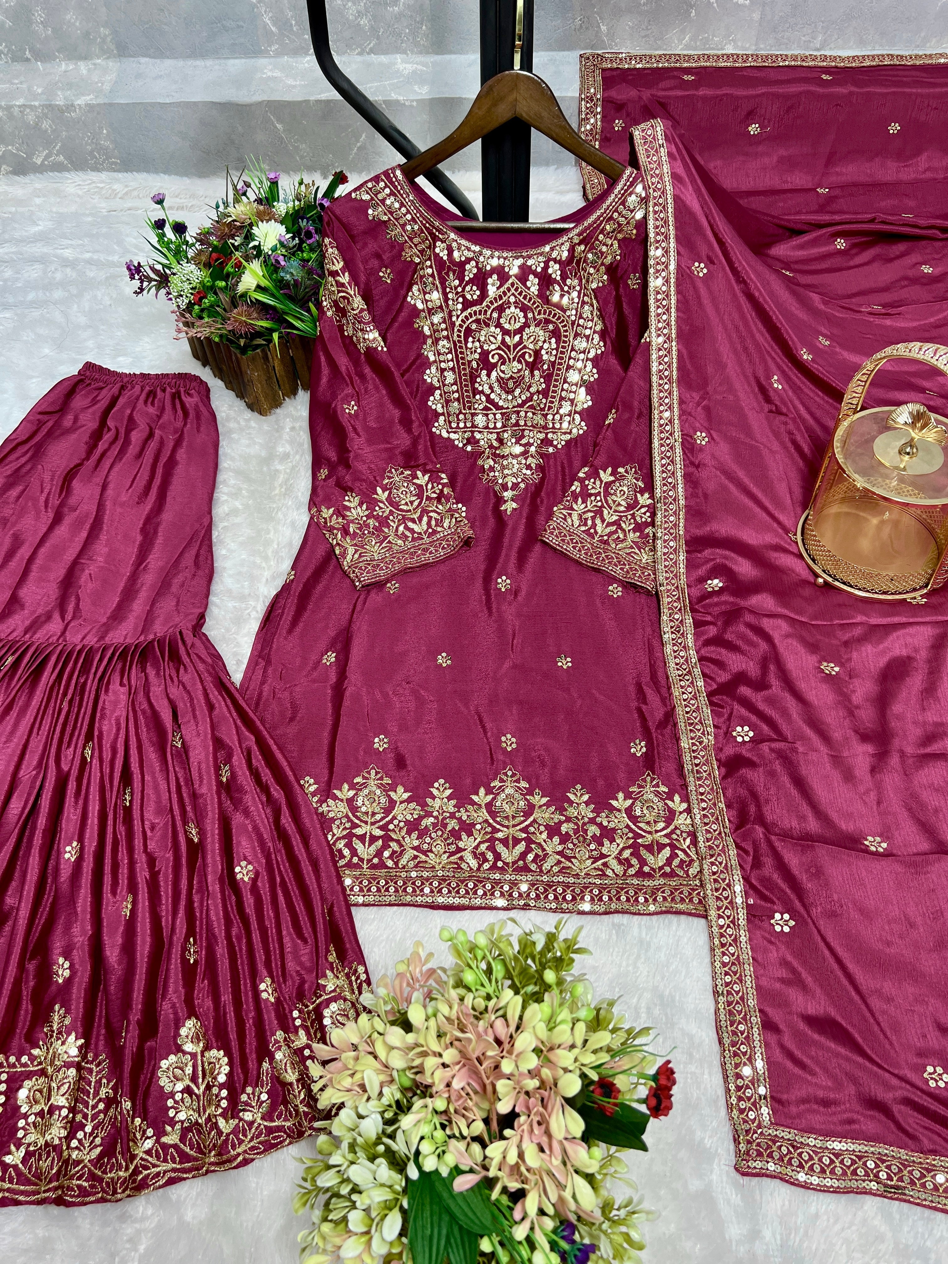 कढ़ाई और सीक्वेंस वर्क वाला फैंसी टॉप-शरारा और दुपट्टा