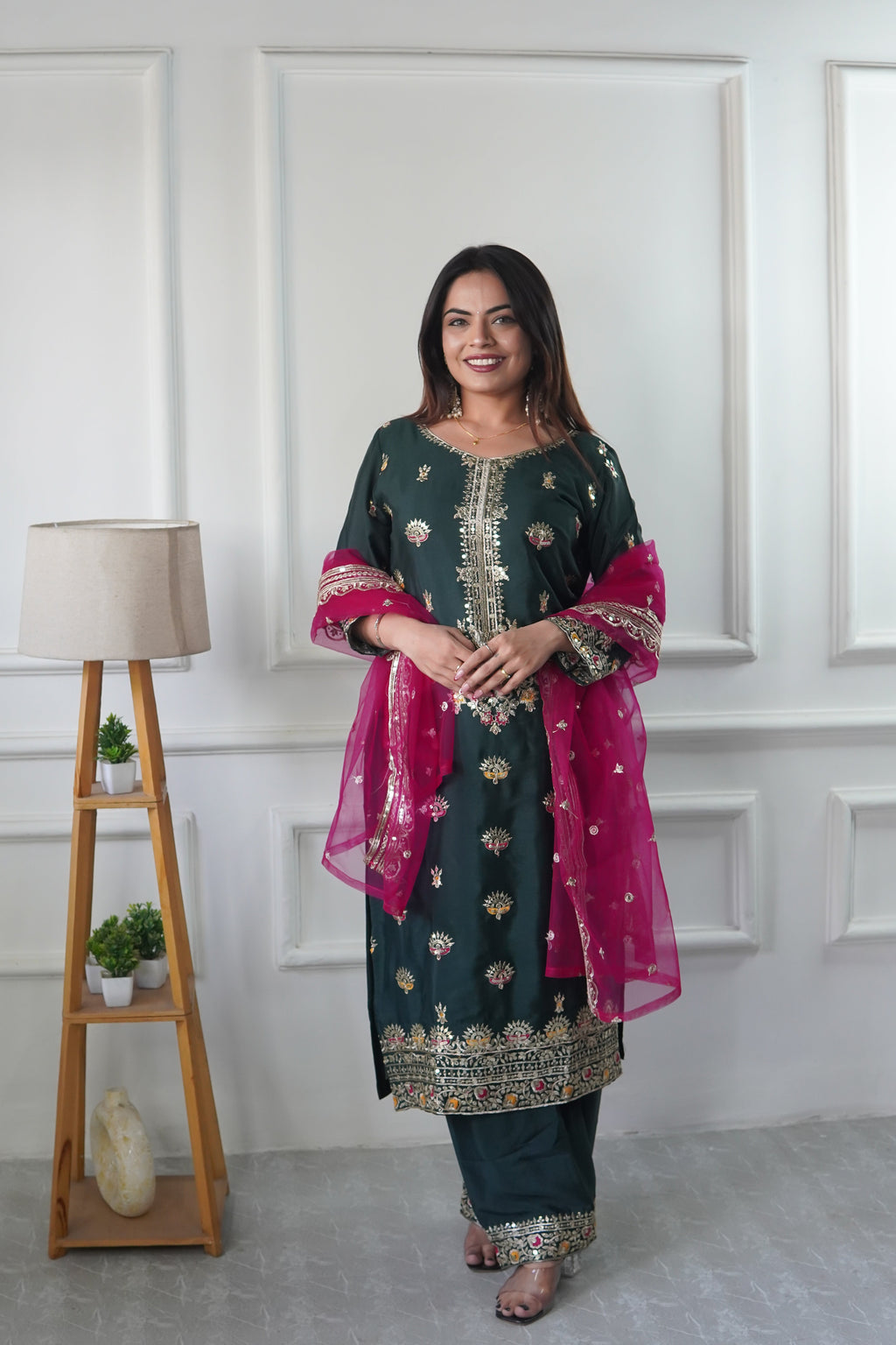 पार्टी वियर खूबसूरत टॉप-प्लाज़ो और दुपट्टा