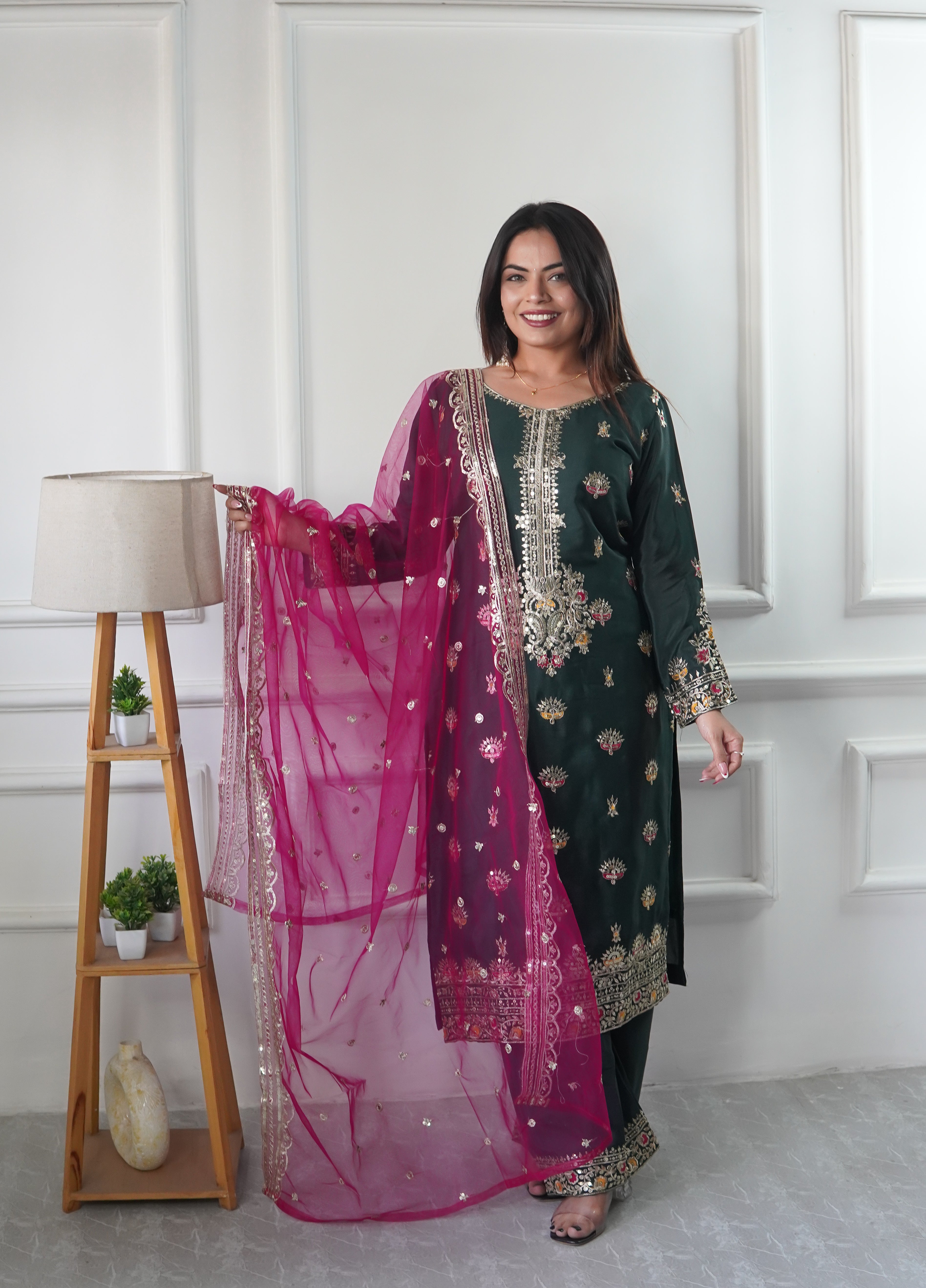 पार्टी वियर खूबसूरत टॉप-प्लाज़ो और दुपट्टा