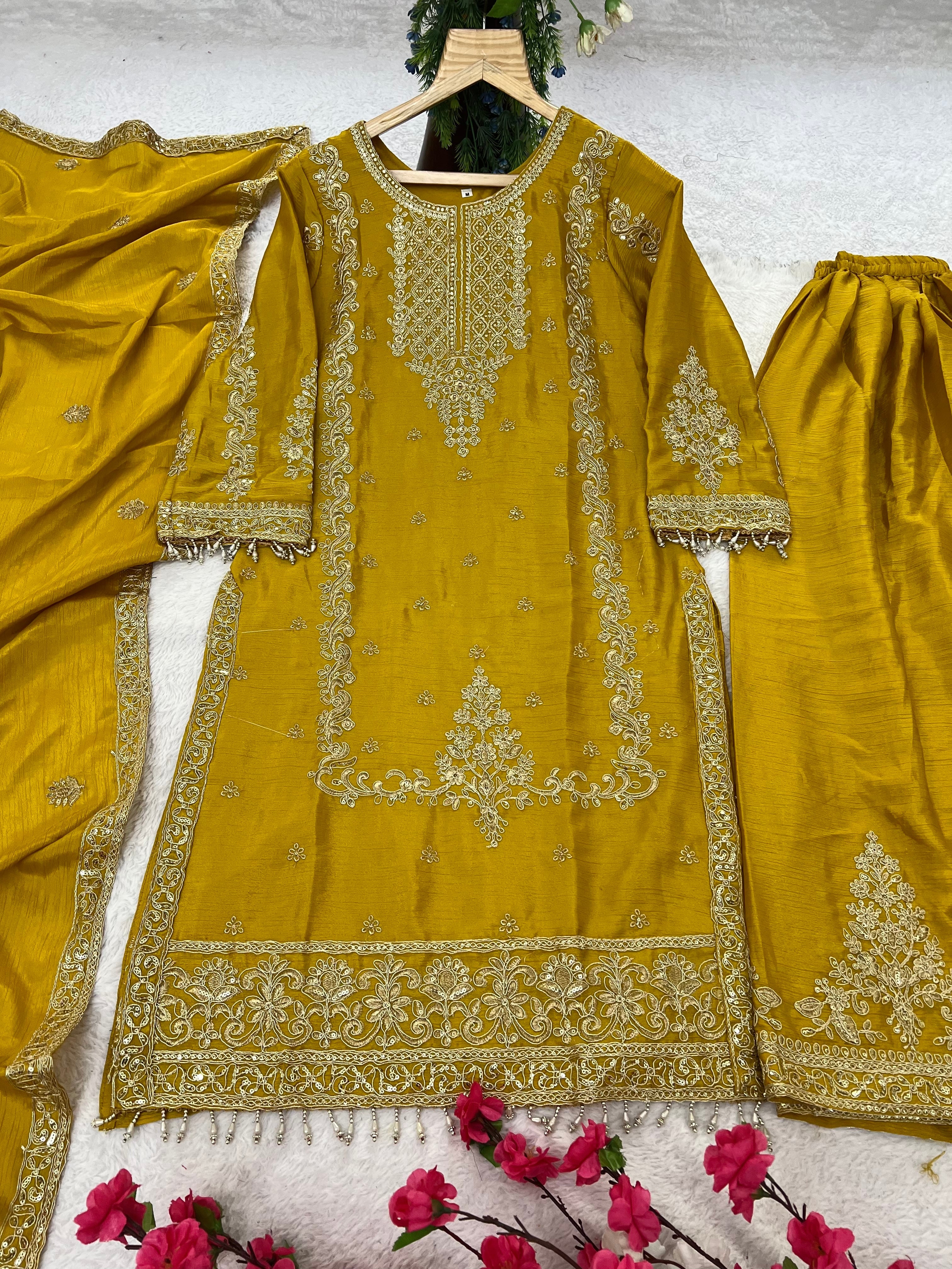 पार्टी वियर डिज़ाइनर टॉप-बॉटम और खूबसूरत दुपट्टा