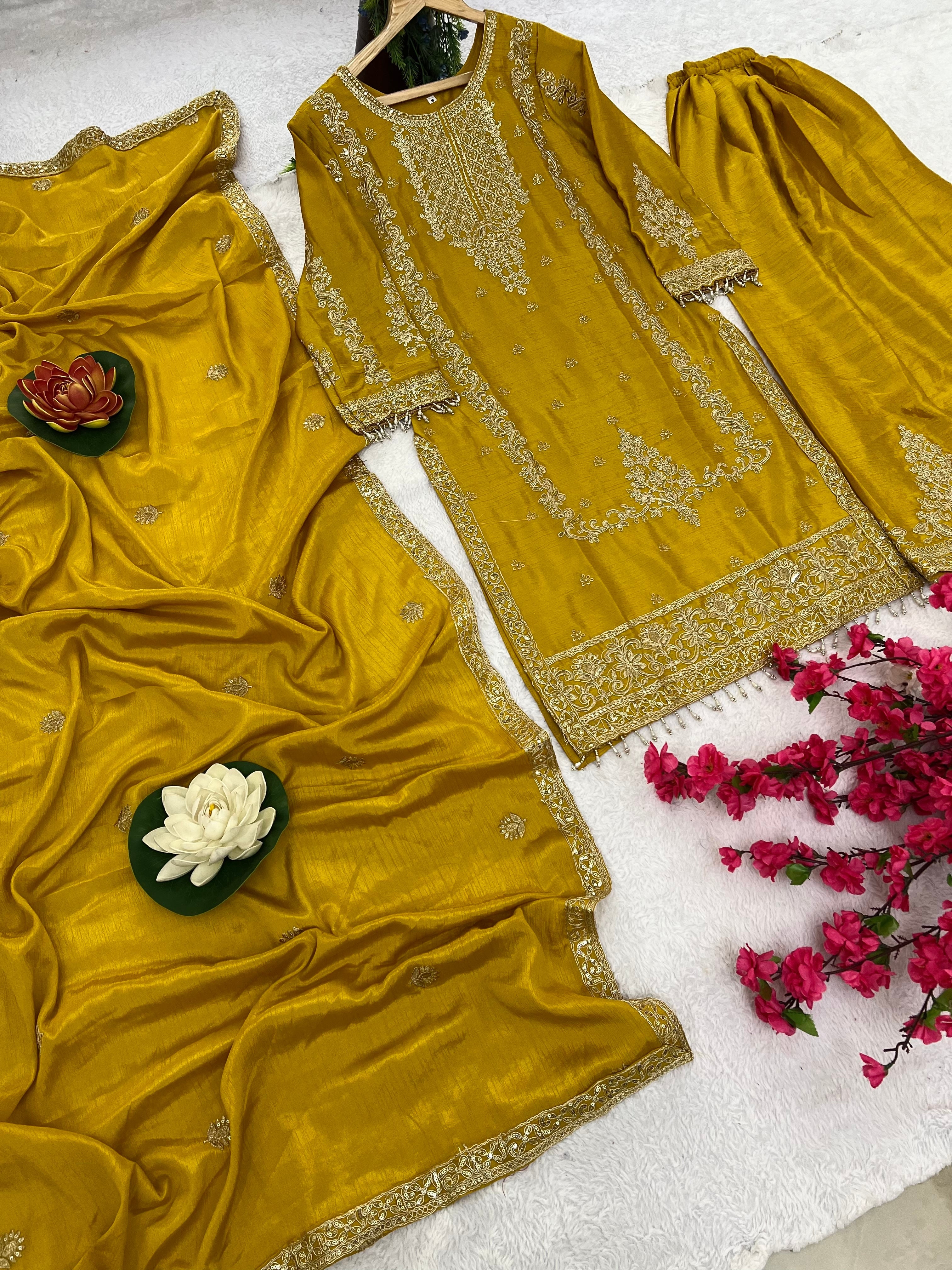 पार्टी वियर डिज़ाइनर टॉप-बॉटम और खूबसूरत दुपट्टा