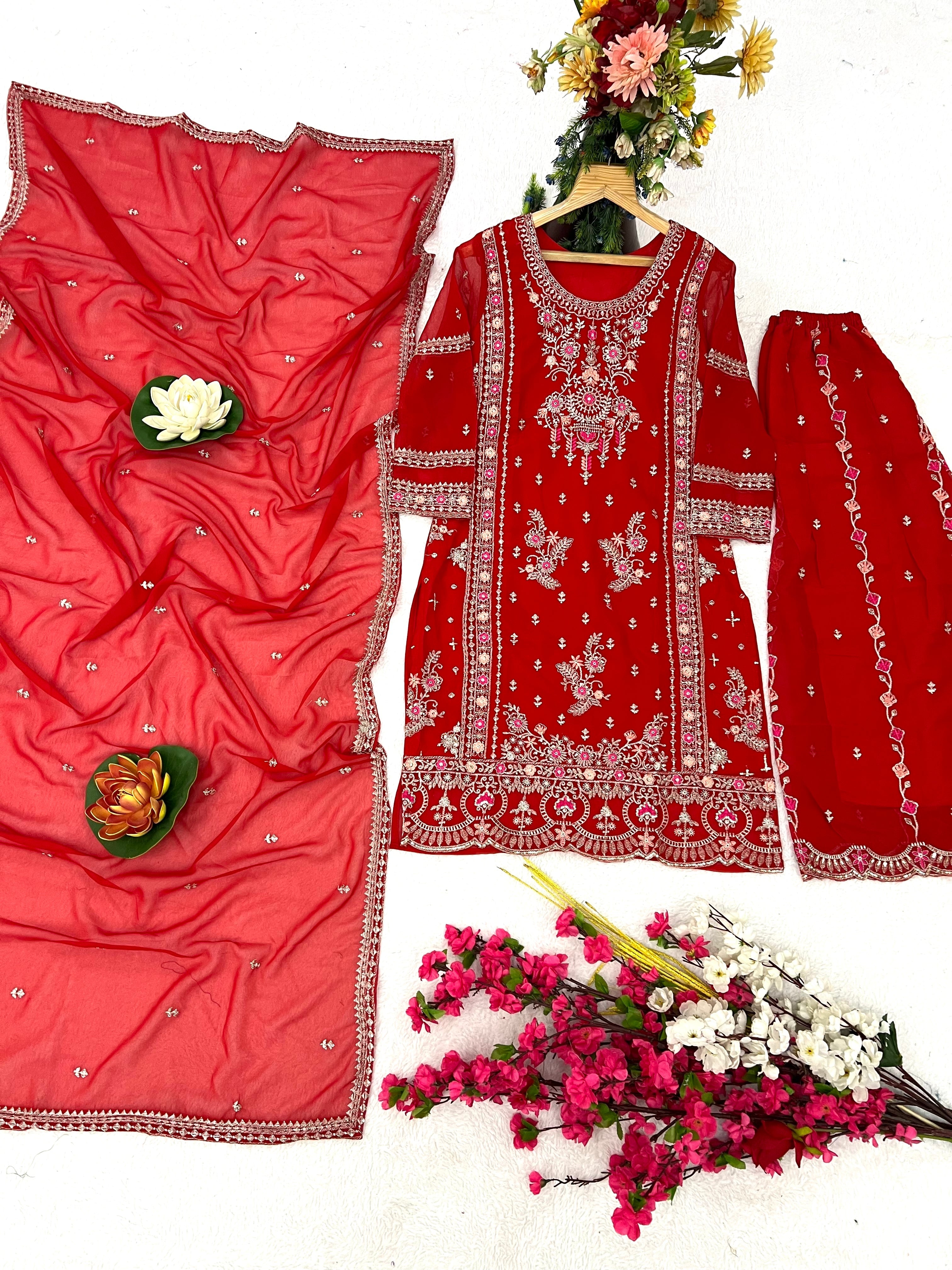 पार्टी वियर कुर्ती प्लाज़ो बॉर्डर पर कढ़ाई वर्क लेस के साथ