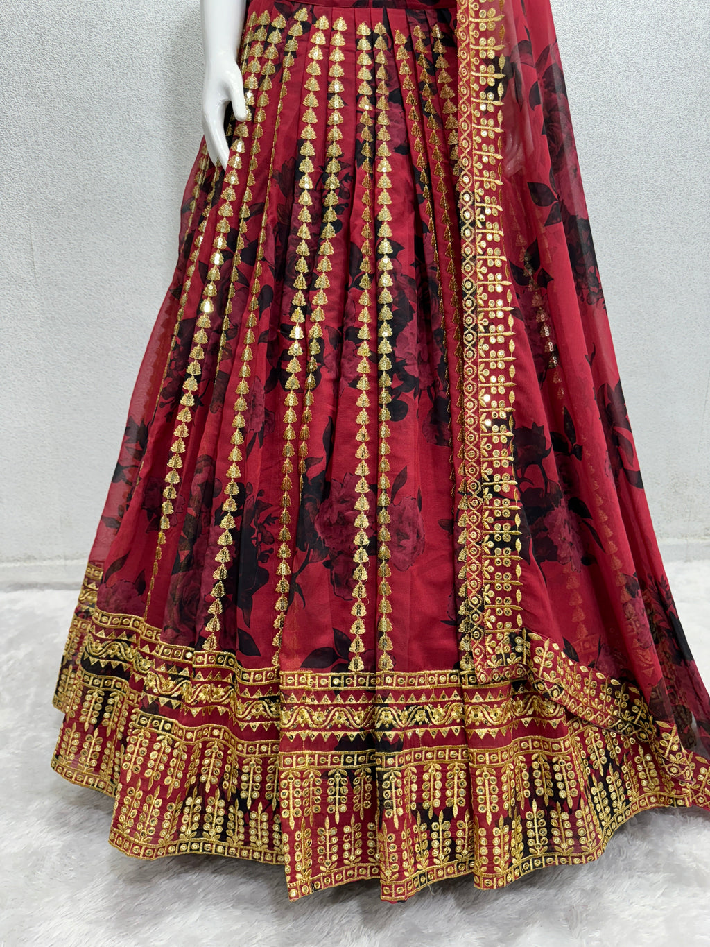 Beautiful Party Wear Lehenga Choli & Dupatta With Digital Print
