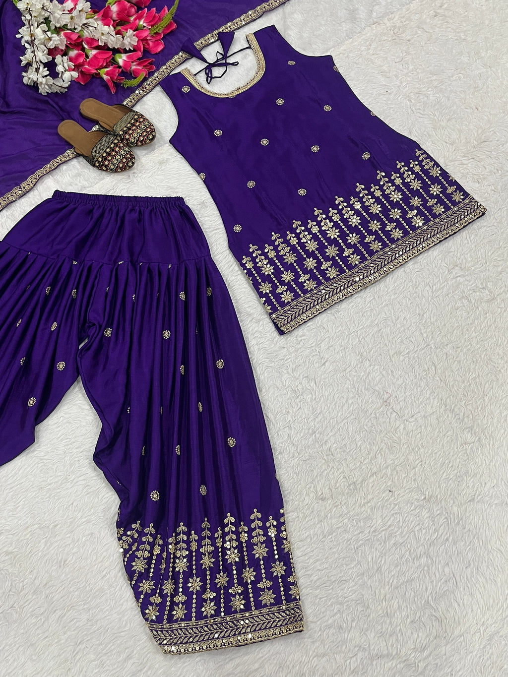 डिज़ाइनर पार्टी वियर लुक टॉप, धोती सलवार और दुपट्टा