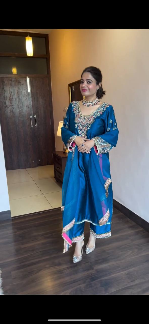 पार्टी वियर फैंसी सूट प्लाज़ो और दुपट्टा