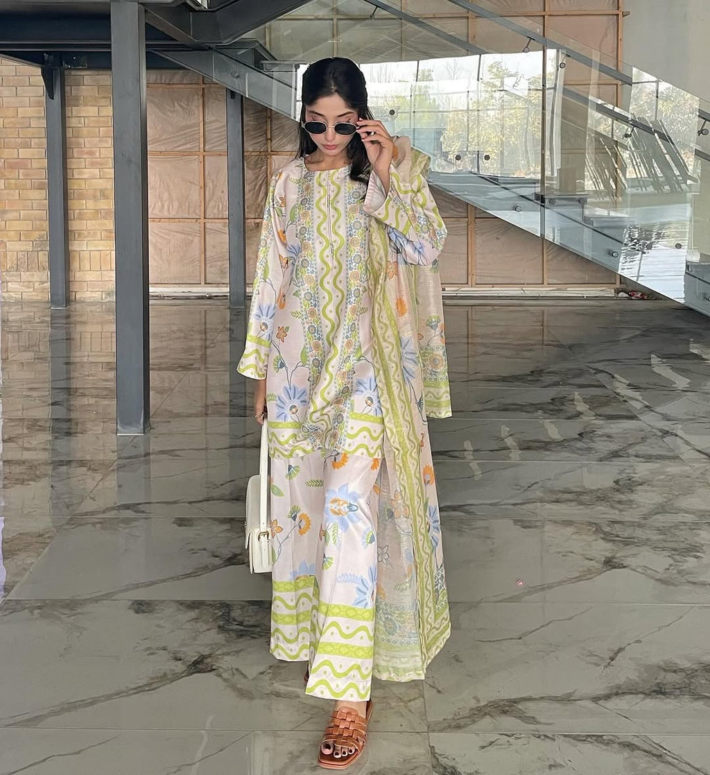 डिजिटल प्रिंट के साथ डिज़ाइनर पार्टी वियर लुक को-ऑर्ड्स सेट