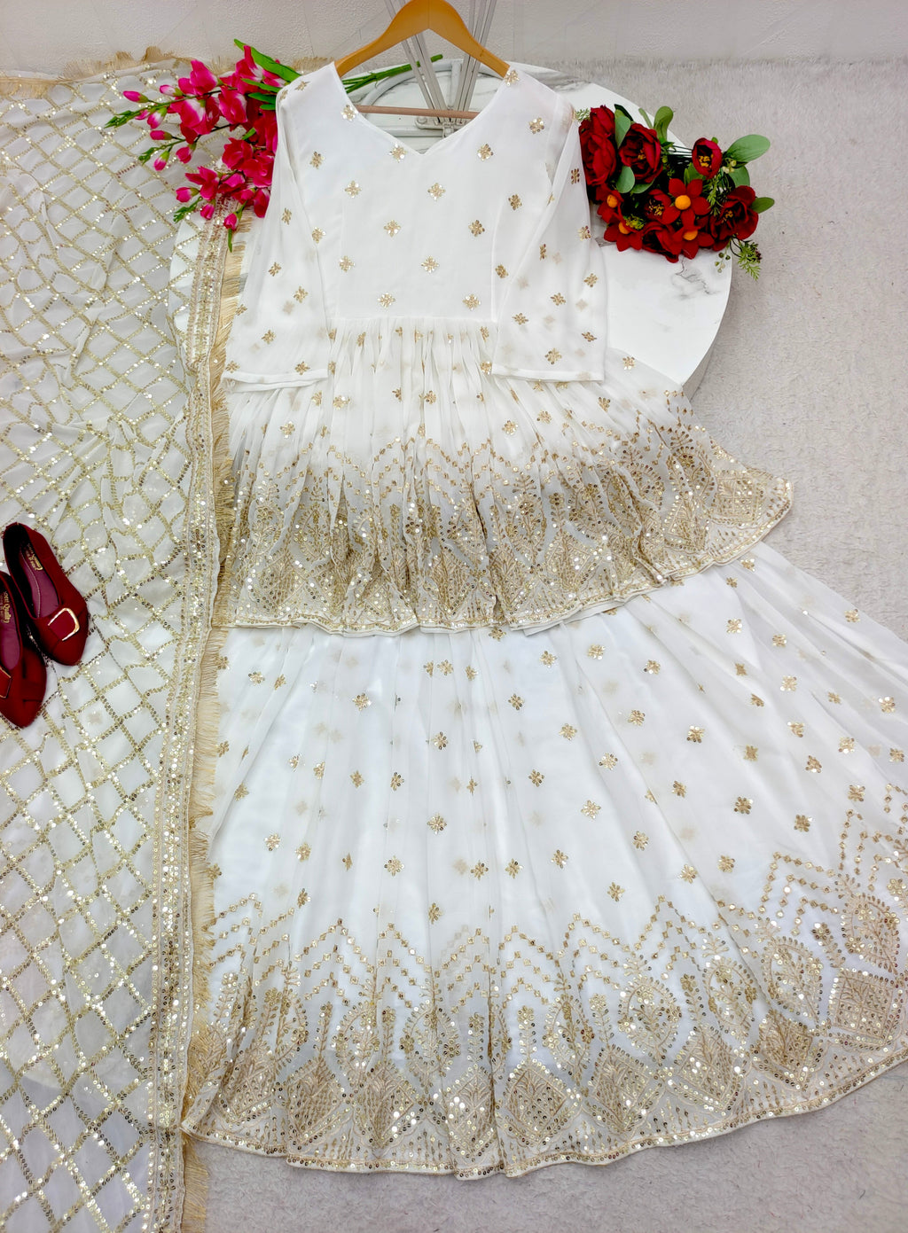 डिज़ाइनर पार्टी वियर केड़िया-लहंगा दुपट्टे के साथ