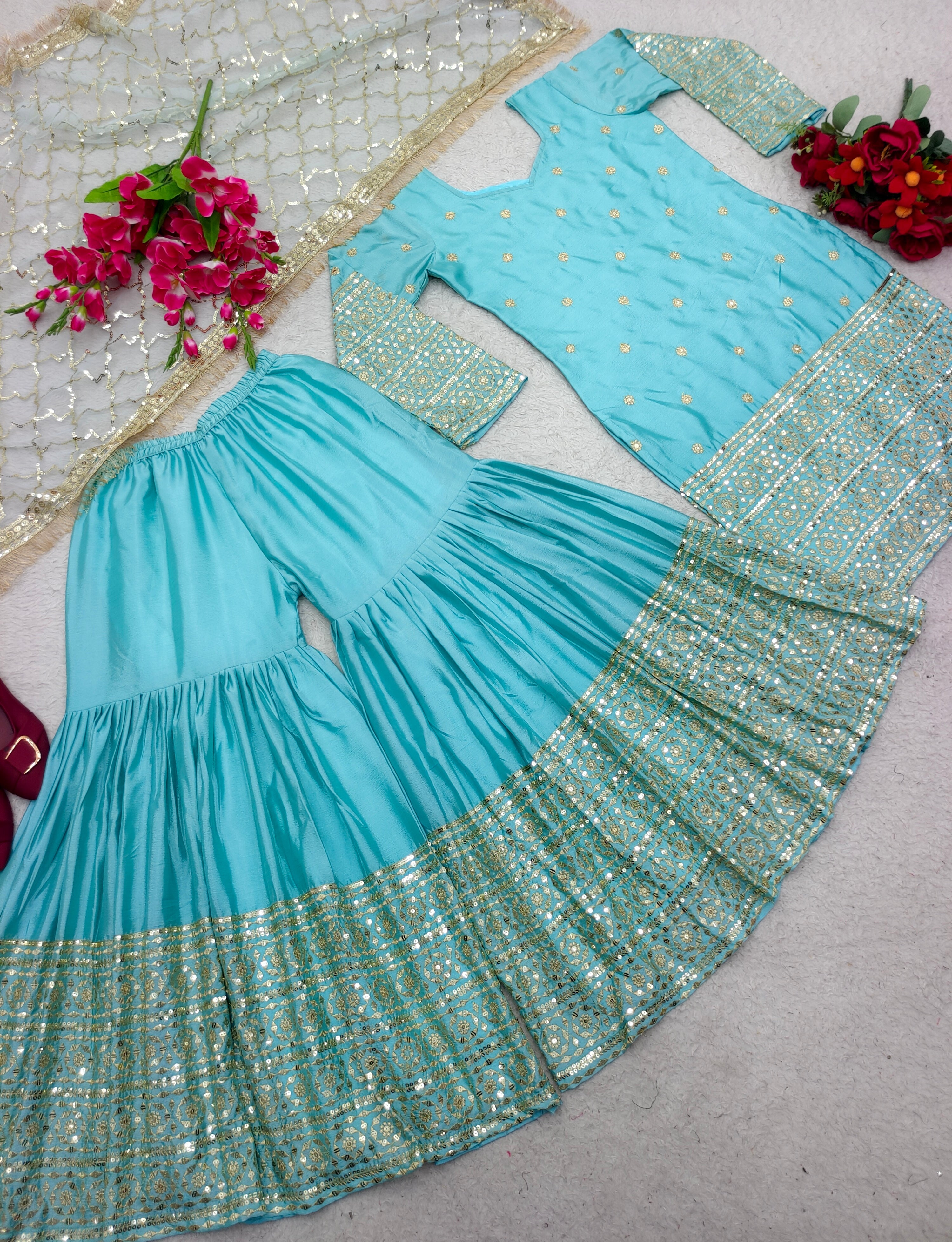 डिज़ाइनर पार्टी वियर टॉप-सररा दुपट्टे के साथ कढ़ाई वर्क के साथ