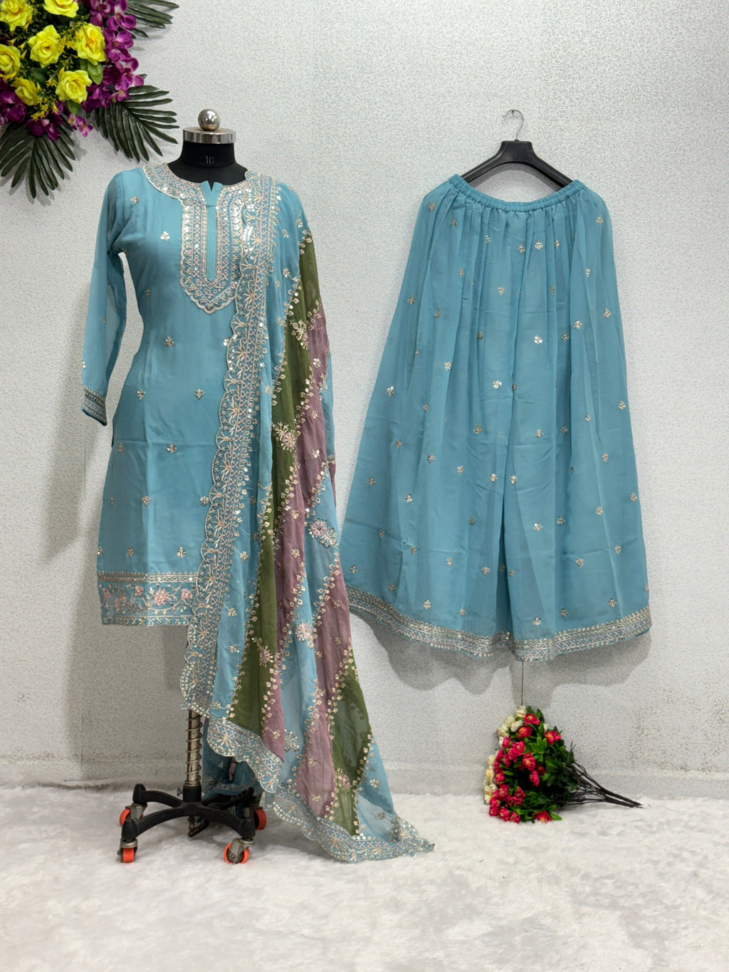 डिज़ाइनर पार्टी वियर टॉप और प्लाज़ो दुपट्टे के साथ सीक्वेंस वर्क के साथ