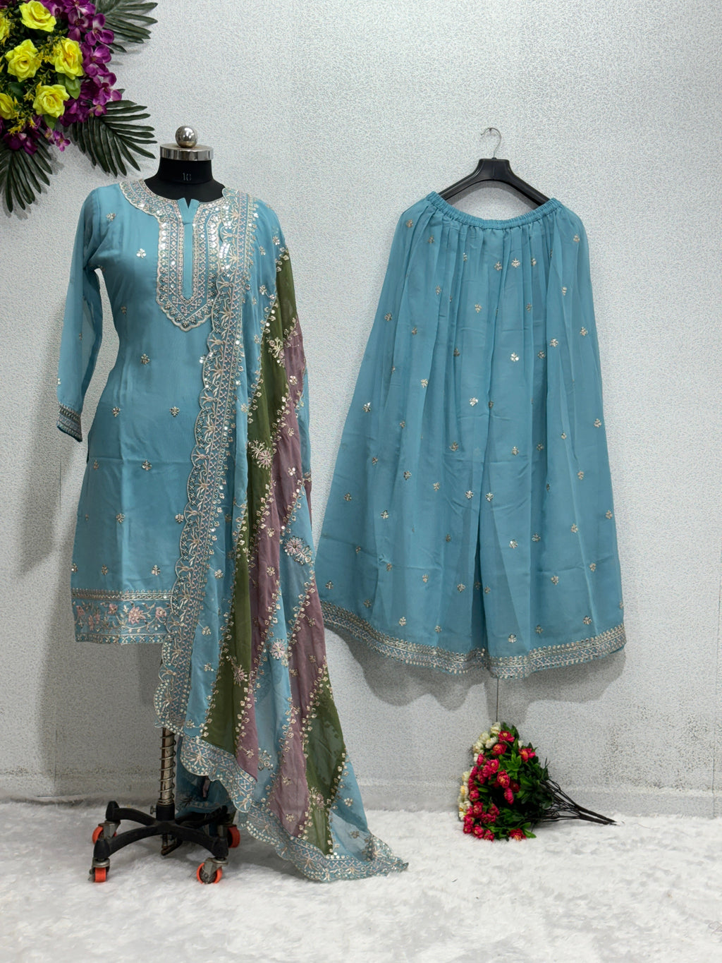 डिज़ाइनर पार्टी वियर टॉप और प्लाज़ो दुपट्टे के साथ सीक्वेंस वर्क के साथ