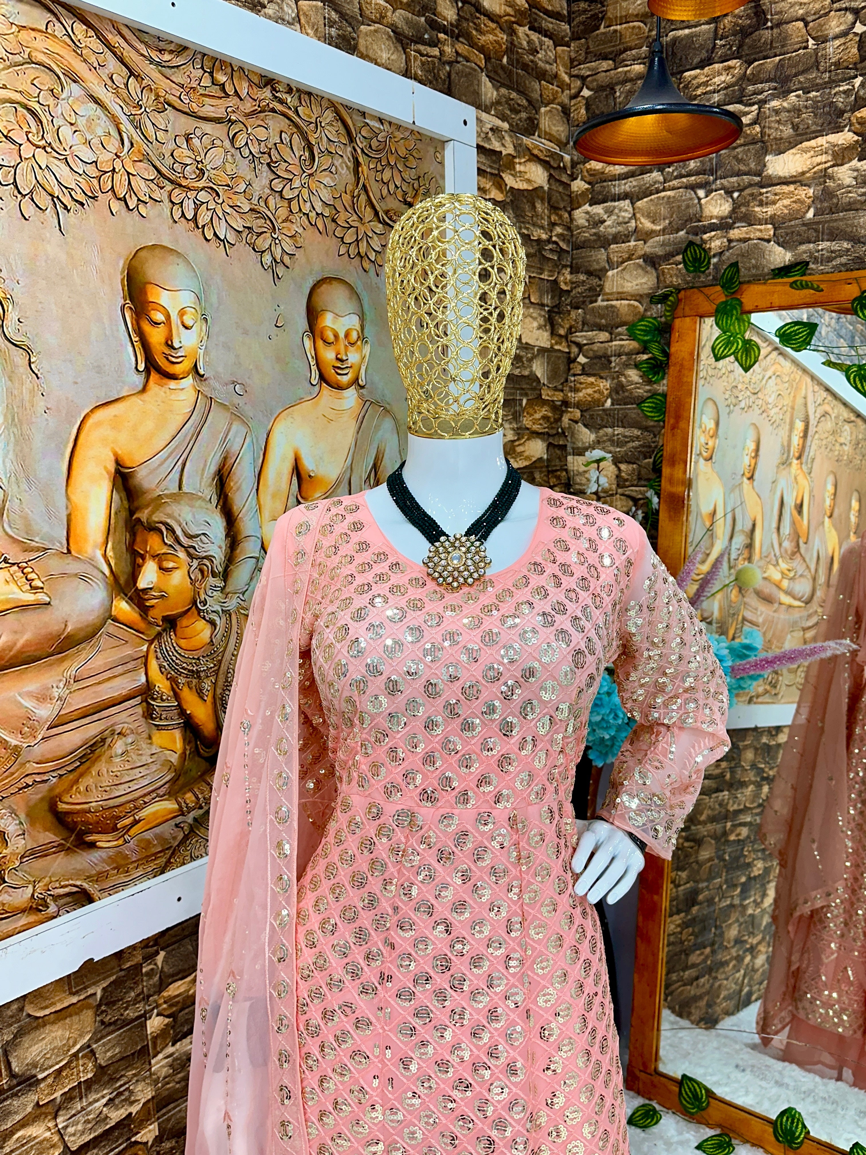 डिज़ाइनर पार्टी वियर लुक नायरा कुर्ती प्लाज़ो और दुपट्टे के साथ