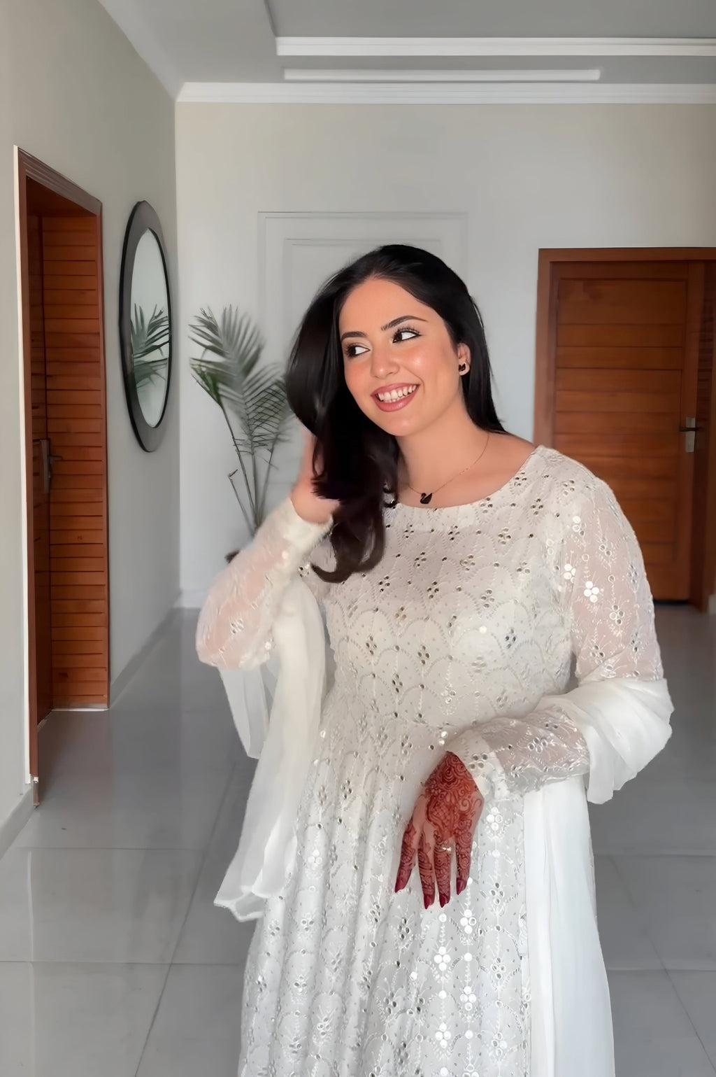 Designer Party Wear Anarkali Suit Set With Thread Embroidered Work