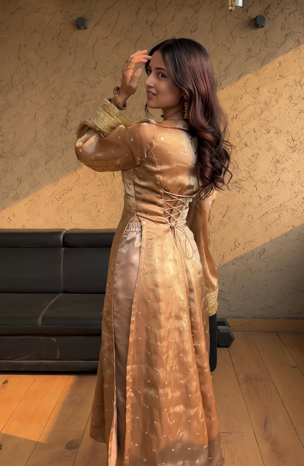 लाल और हरे रंग का डबल दुपट्टा डिज़ाइनर सलवार सूट सेट